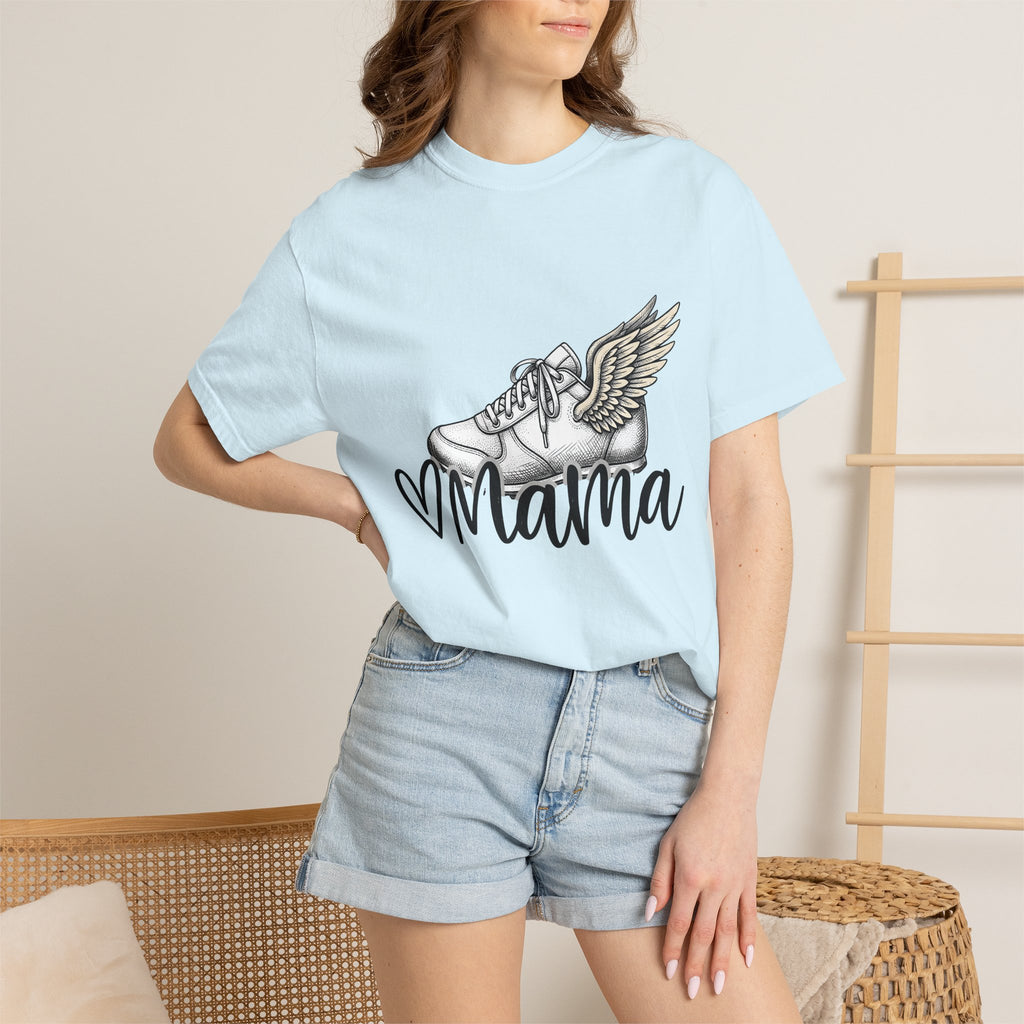 Winged Sneaker Shirt Moms Fitness Gift Women Hand Drawn Tee Sneakers T-Shirt Mother Enthusiast Illustrated Graphic Athlete Design Vintage