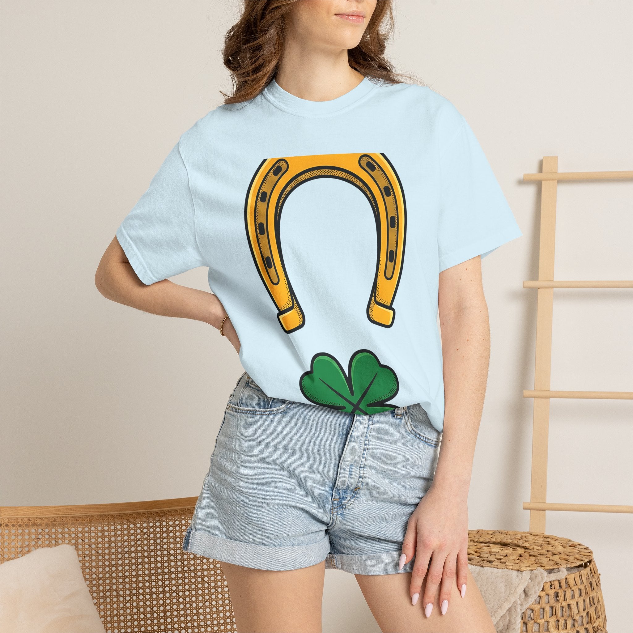 Horseshoe Clover Shirt St Patrick's Day Superstition Gift Women Minimal Tee Four Leaf Clover T-Shirt St Patricks Fan Simple Tshirt Lucky