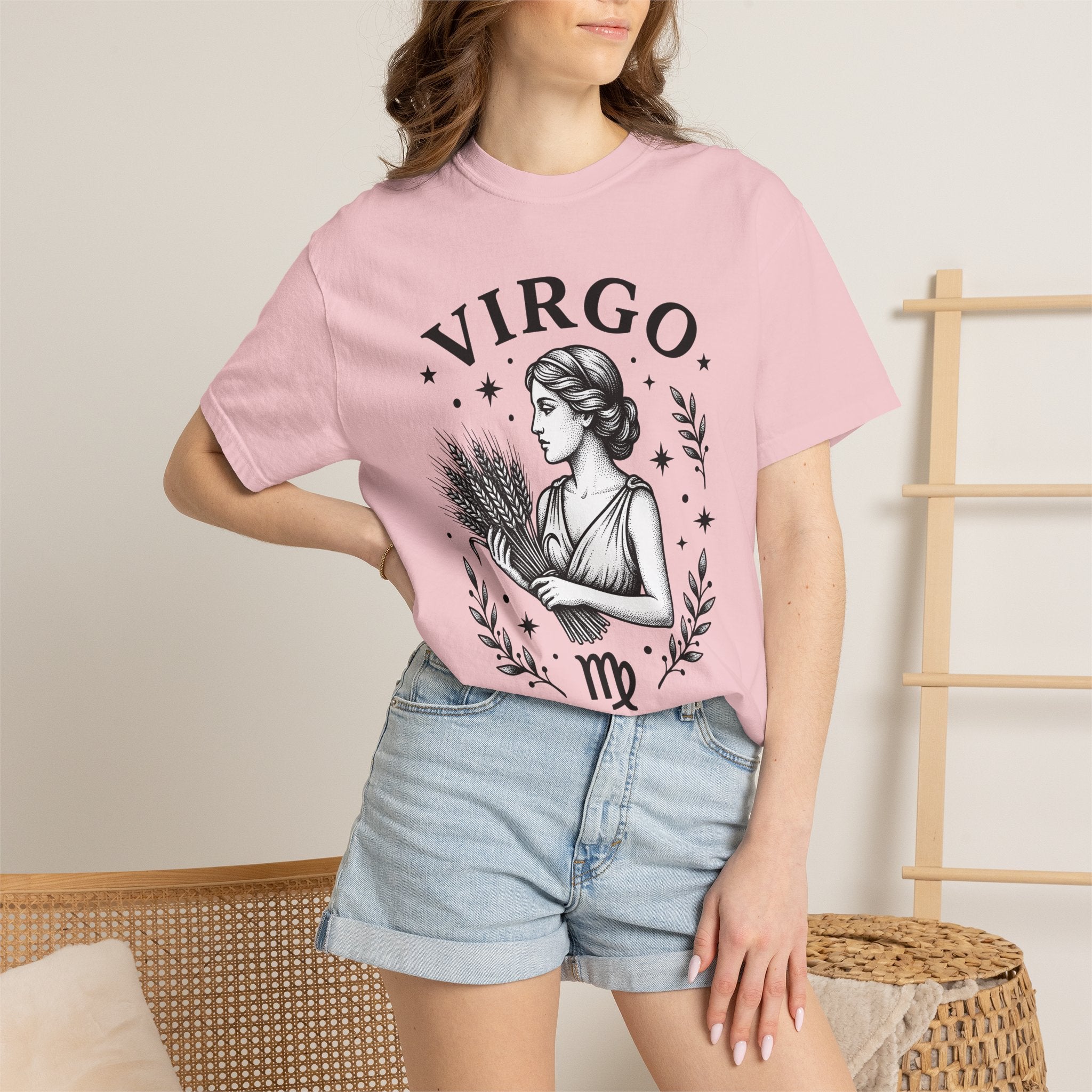 Astrology Woman Shirt Zodiac Horoscope Gift Women Retro Tee Astrology T-Shirt Zodiac Fan Vintage Tshirt Astrology Graphic Sketch Grain