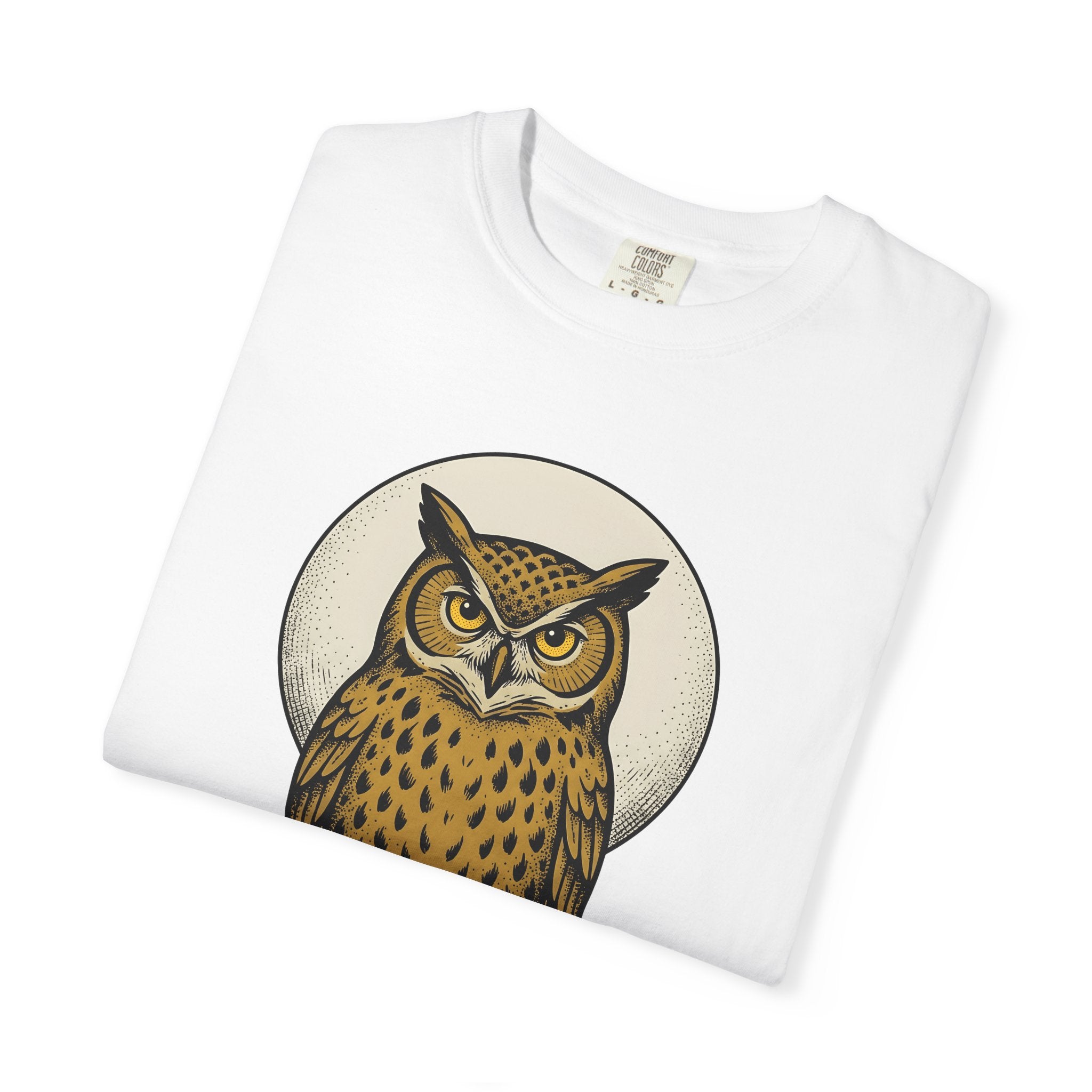 Owl Graphic Shirt Cute Animal Gift Women Vintage Tee Owl T-Shirt Kawaii Fan Retro Tshirt Wildlife Graphic Hand Drawn Moon Tshirt