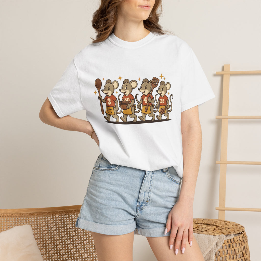 Cooking Mice Shirt Mom Family Gift Women Cartoon Tee Rodent Cooking T-Shirt Mother Fan Rodent Graphic Tshirt Vintage Kitchen Utensils Tshirt