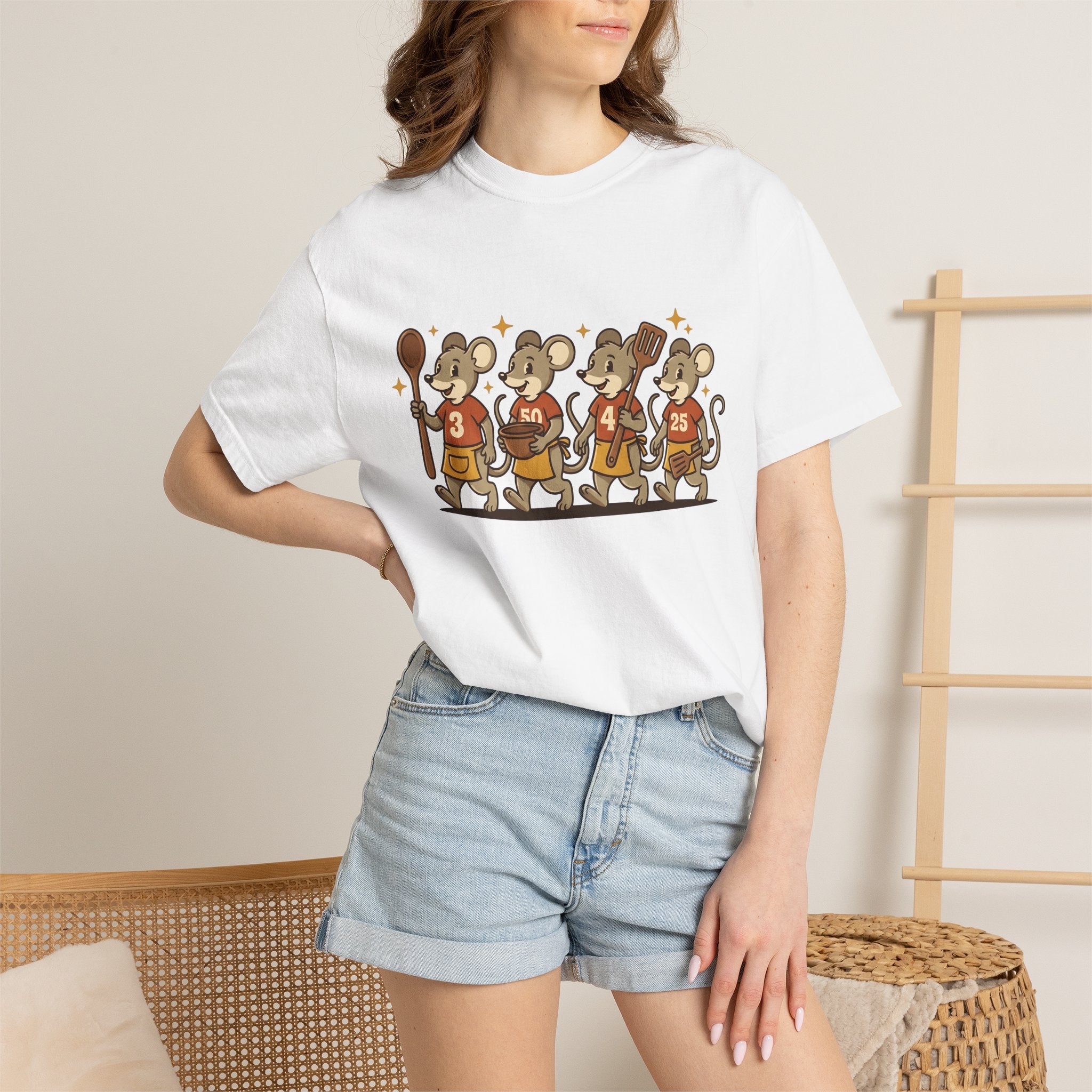 Cooking Mice Shirt Mom Family Gift Women Cartoon Tee Rodent Cooking T-Shirt Mother Fan Rodent Graphic Tshirt Vintage Kitchen Utensils Tshirt