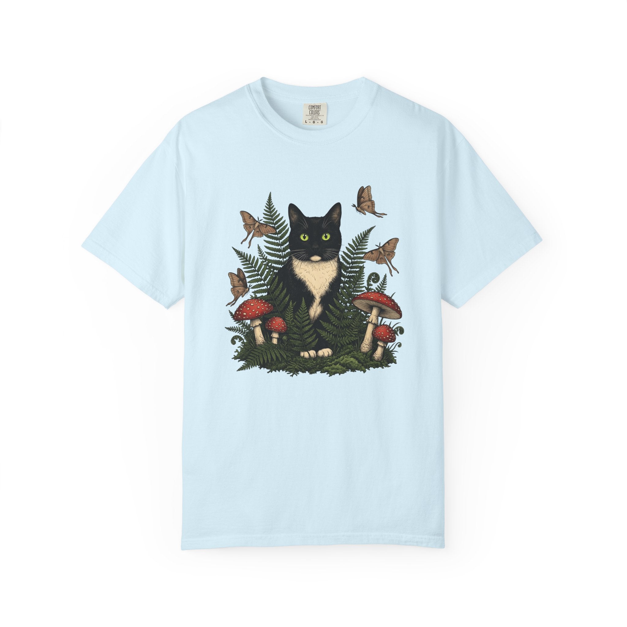 Black Cat Shirt Cat Environment Gift Women Garden Tee Cat T-Shirt Feline Fan Whimsy Graphic Conservation Illustration Classic Mushrooms