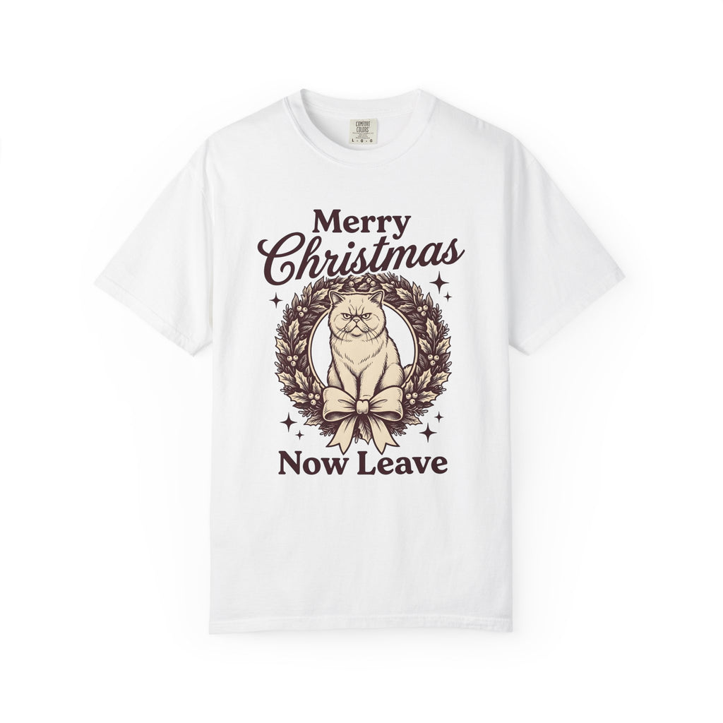 Grumpy Kitty Shirt Cat Holiday Gift Women Nostalgic Tee Cat T-Shirt Cat Fan Feline Tshirt Winter Graphic Doodle Christmas Wreath Tshirt