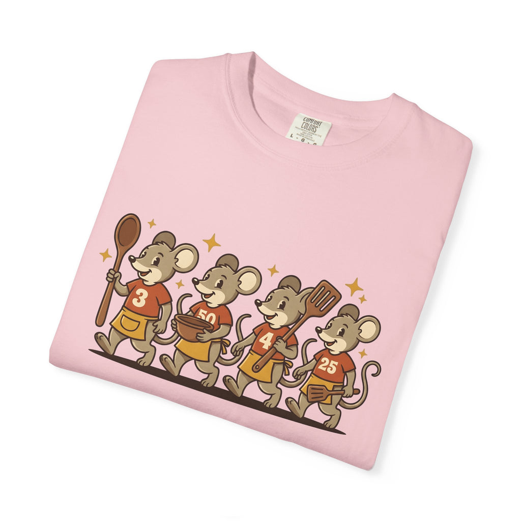 Cooking Mice Shirt Mom Family Gift Women Cartoon Tee Rodent Cooking T-Shirt Mother Fan Rodent Graphic Tshirt Vintage Kitchen Utensils Tshirt