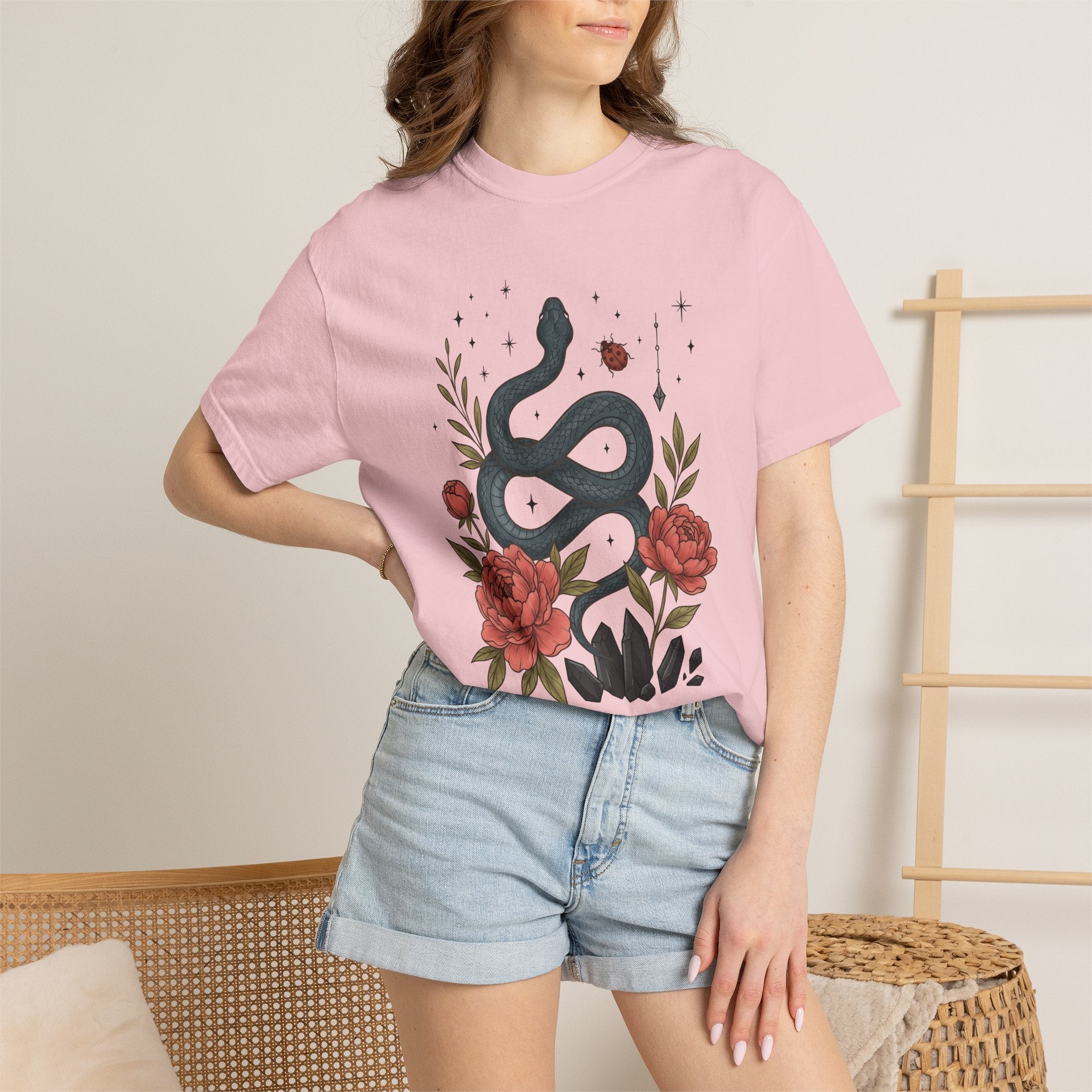 Serpent Bloom Shirt Boho Chic Esoteric Gift Women Traditional Tattoo Tee Snake T-Shirt Bohemian Enthusiast Tattooed Tshirt Mystic Graphic