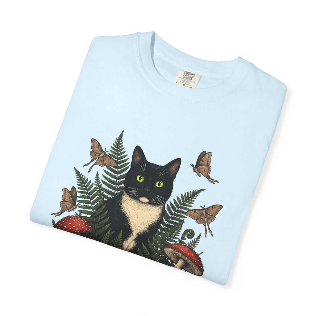 Black Cat Shirt Cat Environment Gift Women Garden Tee Cat T-Shirt Feline Fan Whimsy Graphic Conservation Illustration Classic Mushrooms