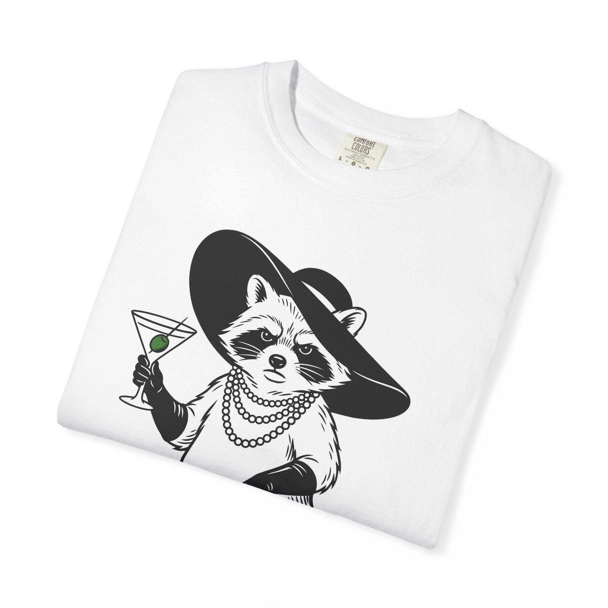 Raccoon Drink Shirt Cute Wildlife Gift Women Comic Tee Trash Panda T-Shirt Adorable Fan Cartoon Tshirt Animal Graphic Retro Cap Tshirt