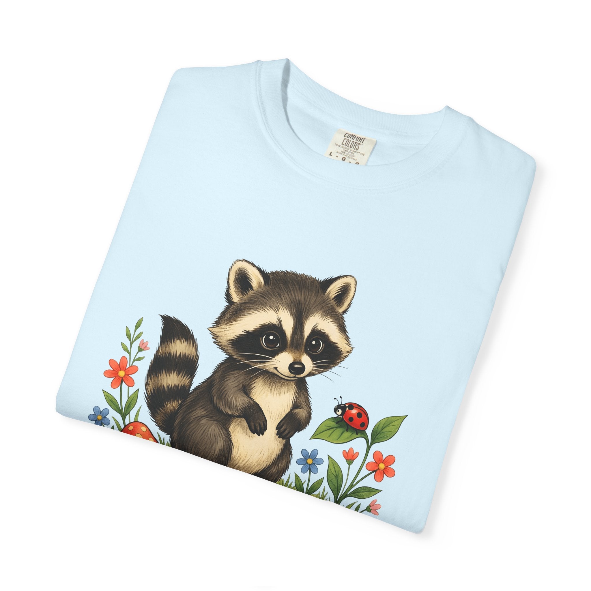 Raccoon Art Shirt Animals Nature Gift Women Sweet Tee Raccoon T-Shirt Wildlife Fan Cartoon Tshirt Outdoor Graphic Doodle Ladybug Tshirt