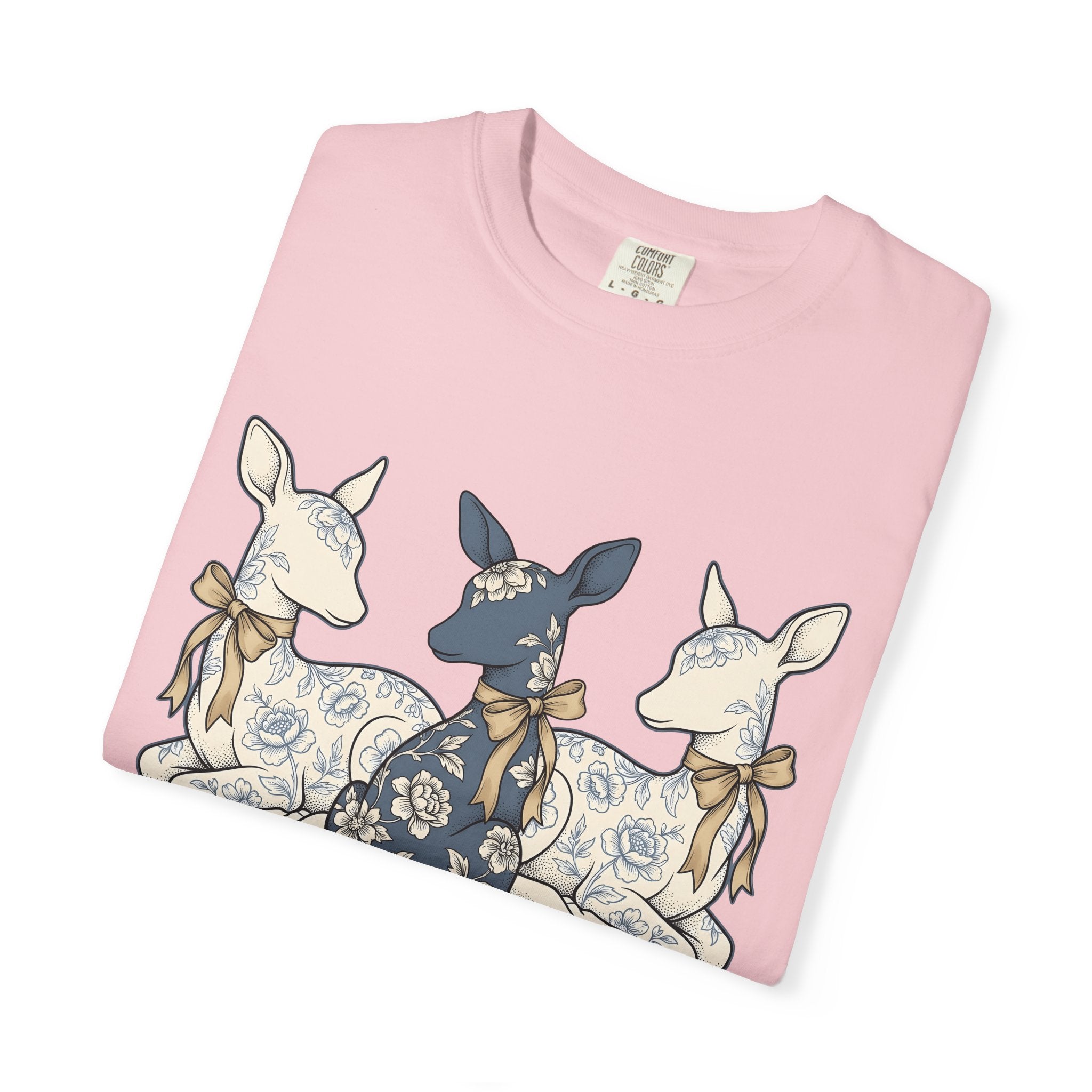 Floral Deer Shirt Animals & Flowers Woodland Gift Women Vintage Tee Fawn T-Shirt Wildlife Fan Retro Tshirt Forest Graphic Hand Drawn Ribbon