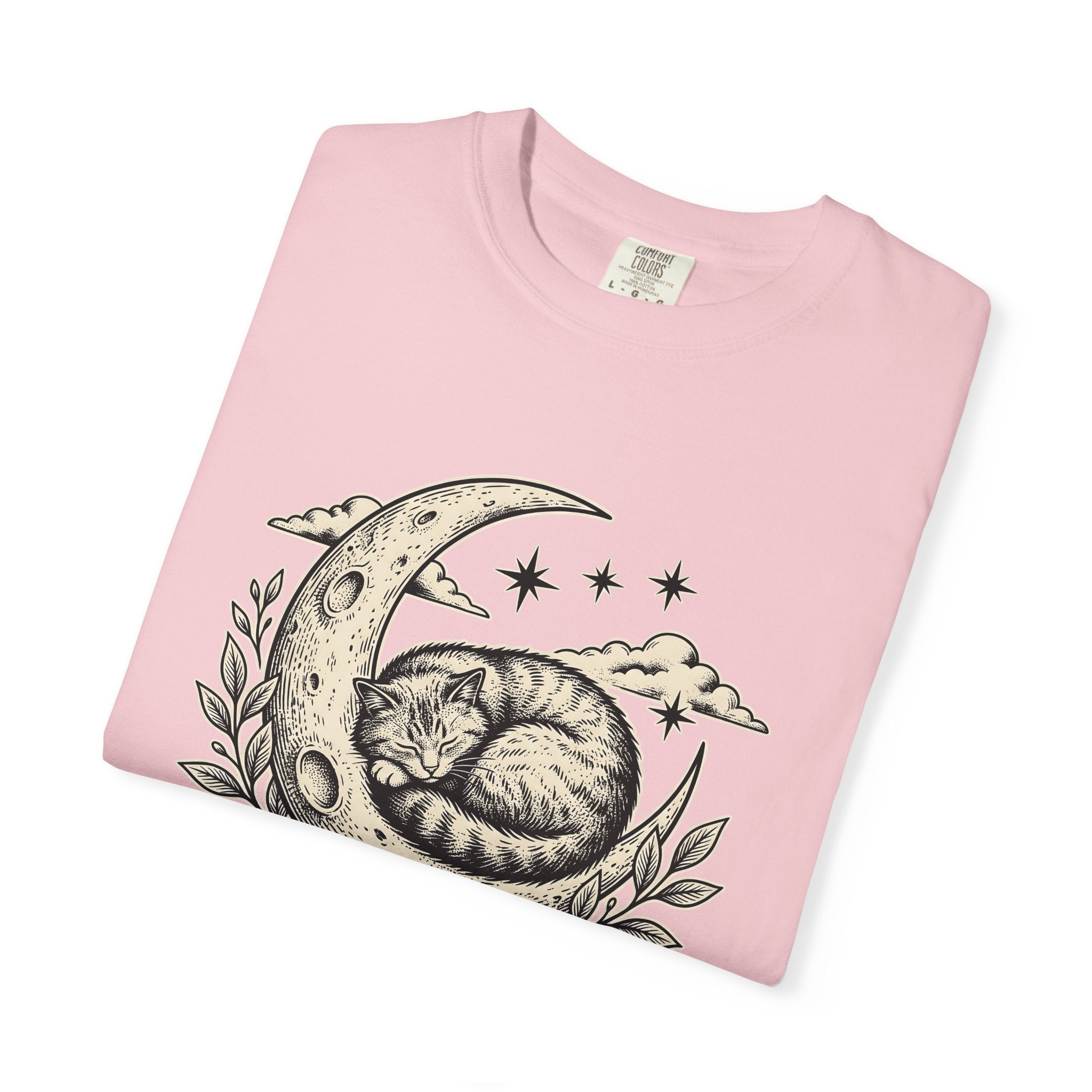 Resting Feline Shirt Cat Space Gift Women Classic Tee Cat T-Shirt Cat Fan Galaxy Graphic Tshirt Line Art Moon Shape Tshirt