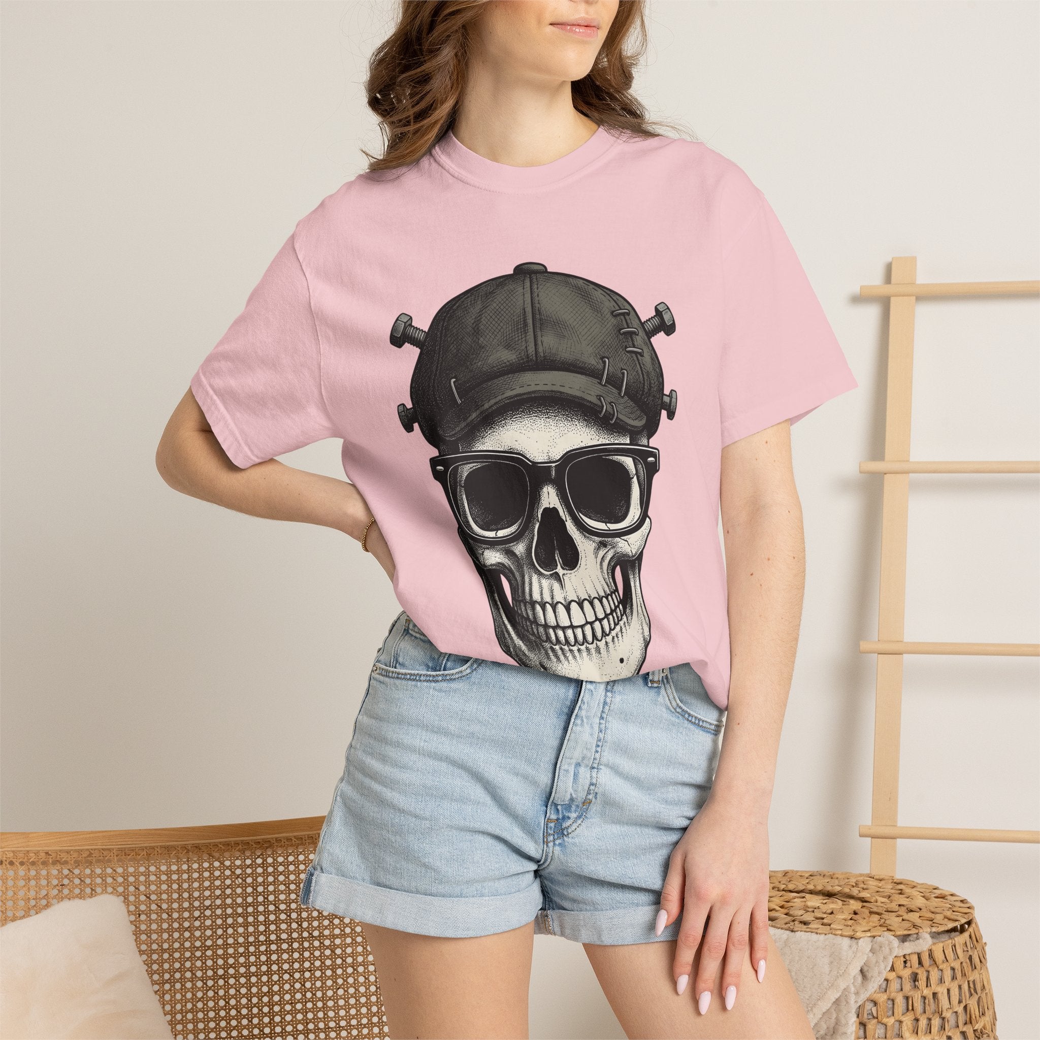 Skull Beanie Shirt Halloween Macabre Gift Women Skin Art Tee Beanie T-Shirt Horror Fan Tattoo Tshirt Dark Graphic Old School Shades Tshirt