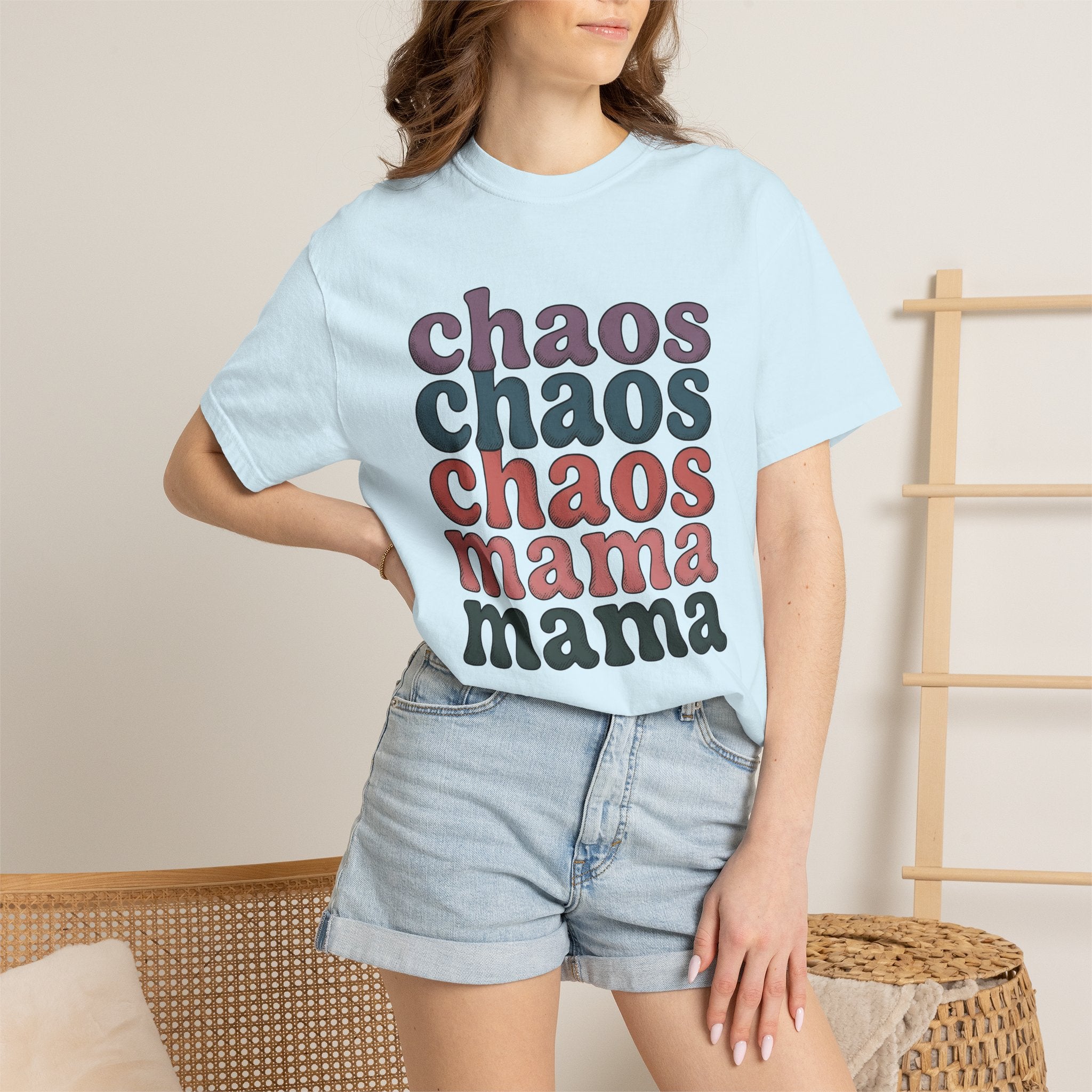 Strong Text Print Shirt Moms Relatives Gift Women Hand Drawn Tee Typography T-Shirt Mother Fan Illustrated Tshirt Family Graphic Cartoon