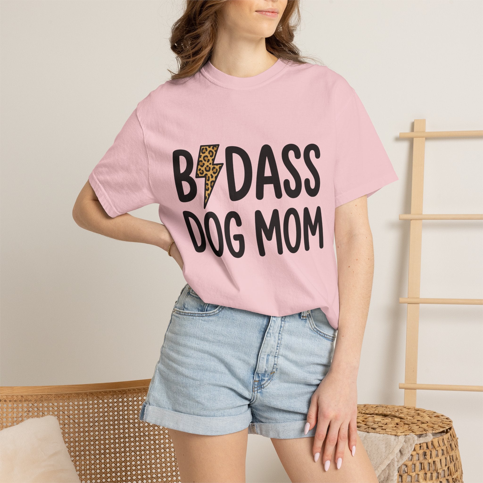 Electric Bolt Shirt Dog Mother Gift Women Sharp Tee Lightning T-Shirt Dog Enthusiast Edgy Tshirt Mom Graphic Clean Cat Print Tshirt