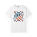 Patriotic Smiley Face Shirt America Holiday Gift Women Vintage Tee Smiley T-Shirt American Fan Distressed Tshirt Celebration Graphic Retro