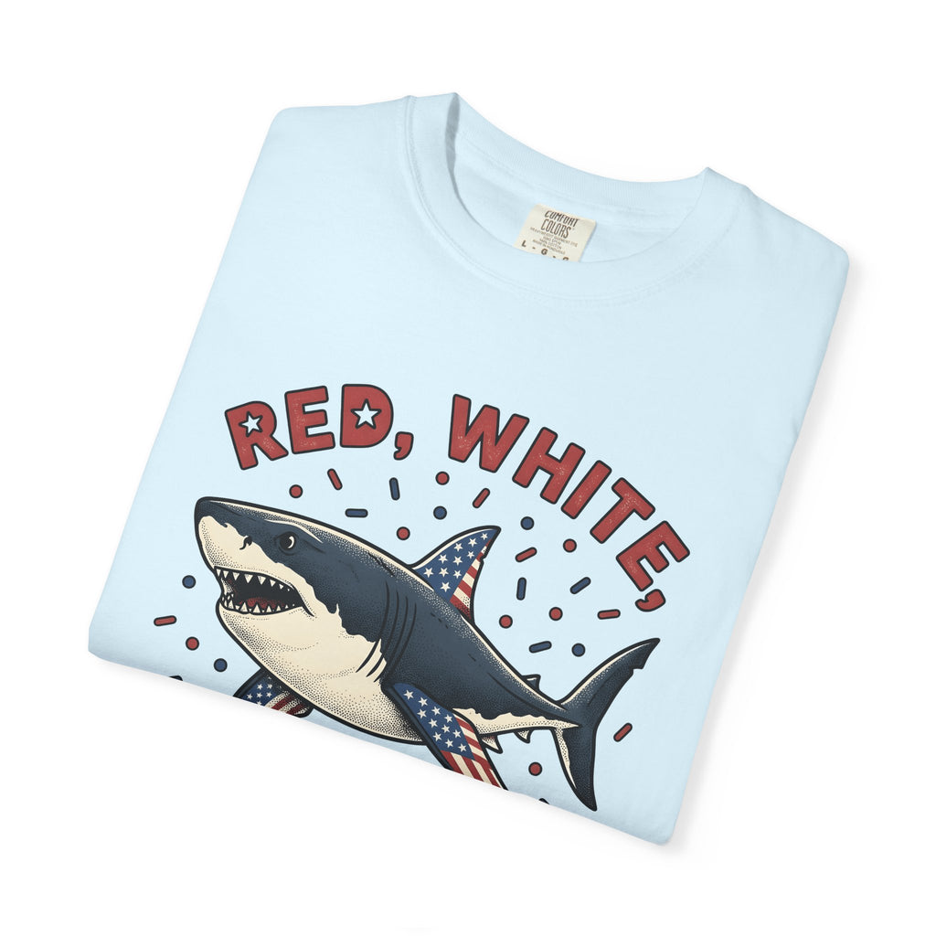 Freedom Shark Shirt 4th Of July Creatures Gift Women Antique Tee Shark T-Shirt Patriot Fan Vintage Tshirt Beast Graphic Nostalgic Sparkles