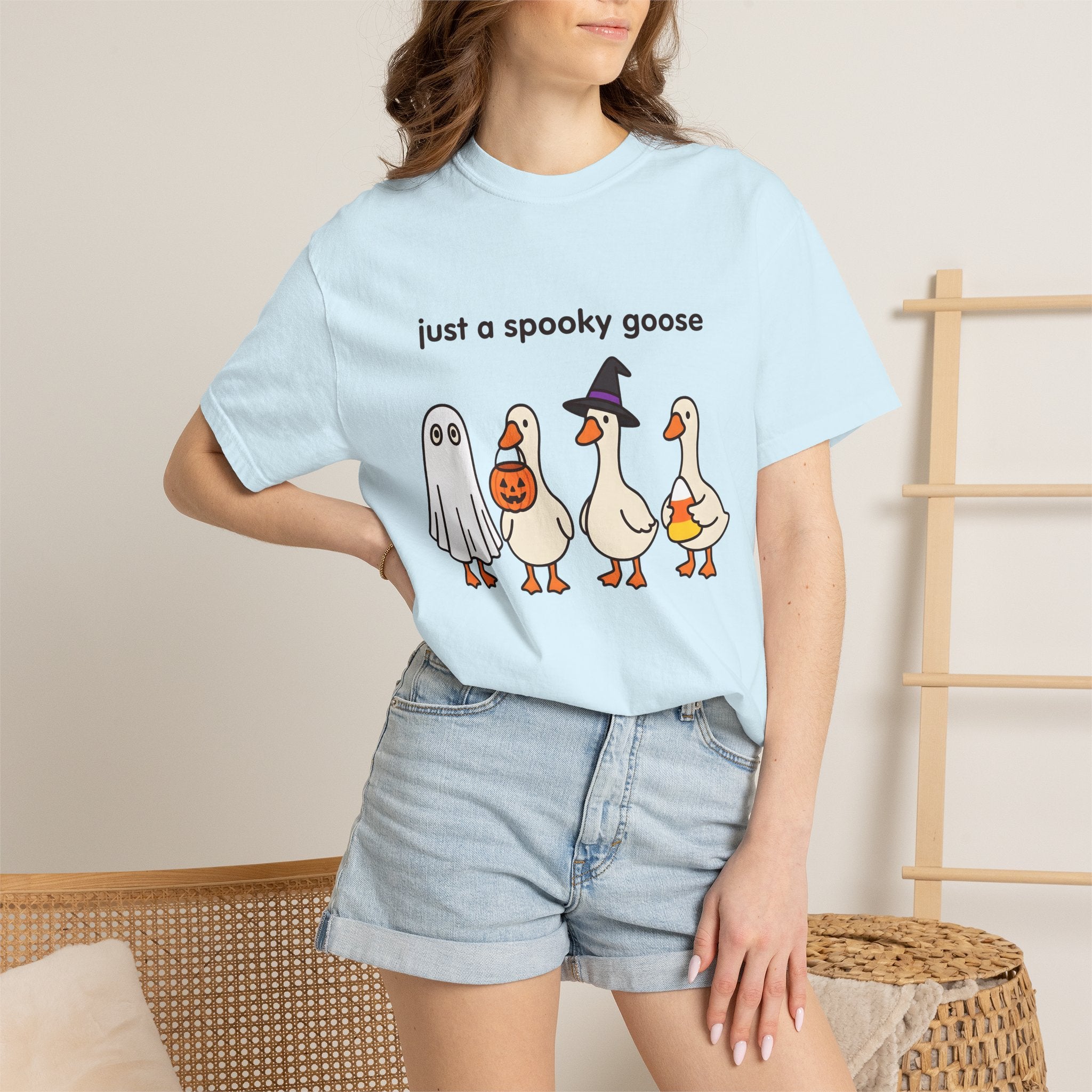 Geese Pack Shirt Halloween Creatures Gift Women Cartoonish Tee Flock T-Shirt Horror Fan Spooky Tshirt Beast Graphic Basic Trick-Or-Treat