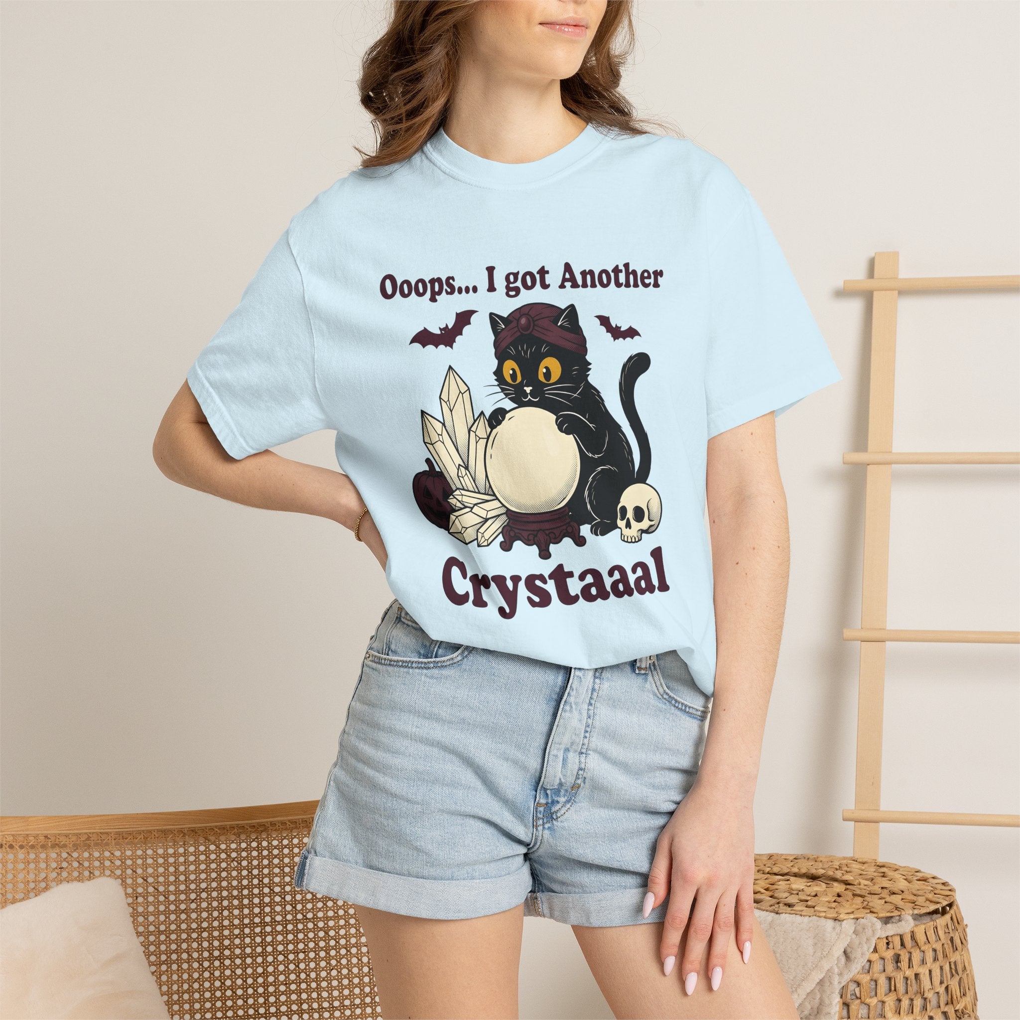 Black Cat Seer Shirt Halloween Sorcery Gift Women Animated Tee Cat T-Shirt Horror Fan Cartoon Tshirt Magic Graphic Classic Fortune Globe