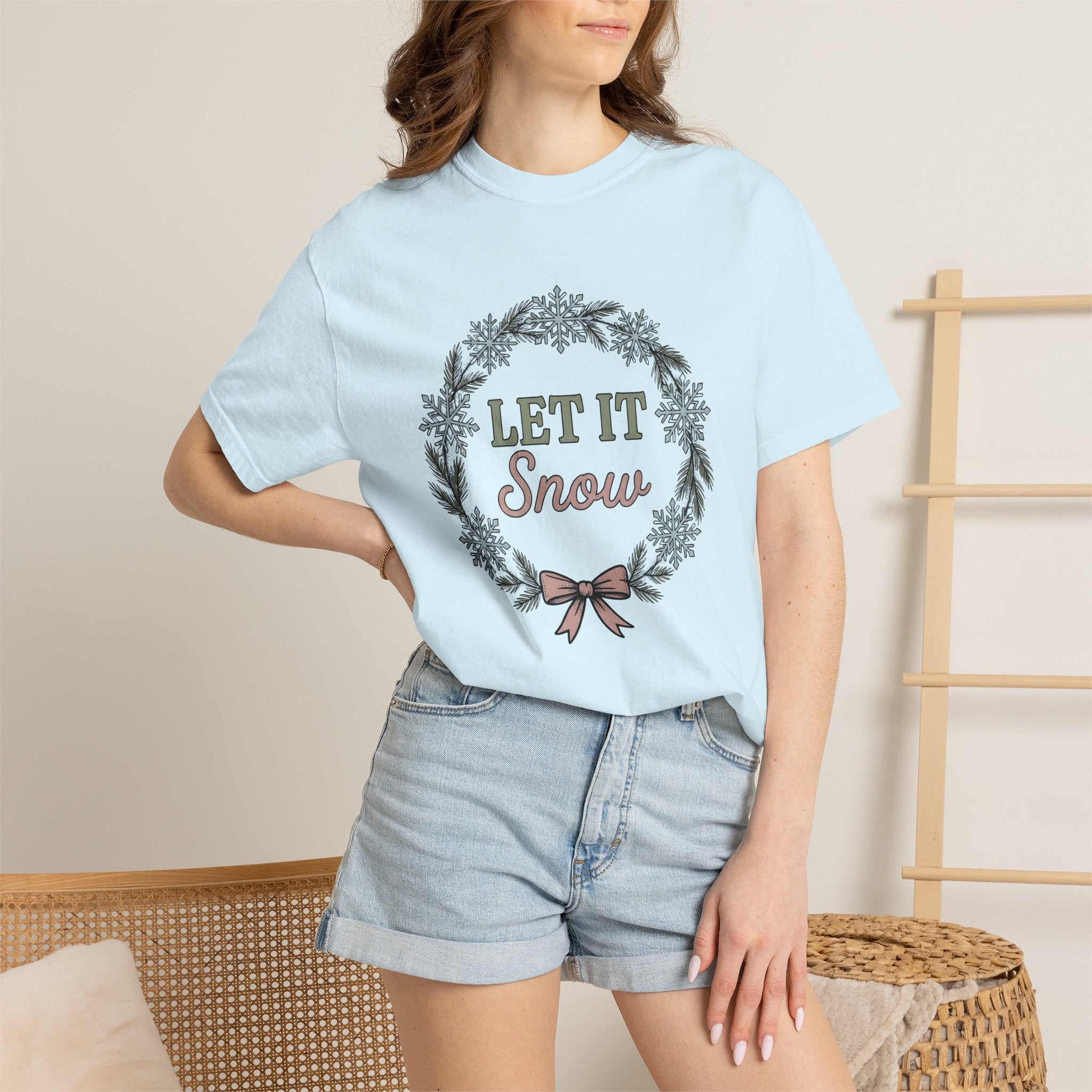 Snowflake Ring Shirt Christmas Cold Gift Women Cartoon Tee Jewelry T-Shirt Xmas Fan Ornament Tshirt Frosty Graphic Classic Tie Tshirt