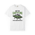 Raccoon Spaceship Shirt Funny Wildlife Gift Women Comic Tee Spacecraft T-Shirt Humor Fan Cartoon Tshirt Animal Graphic Vintage Flying Saucer