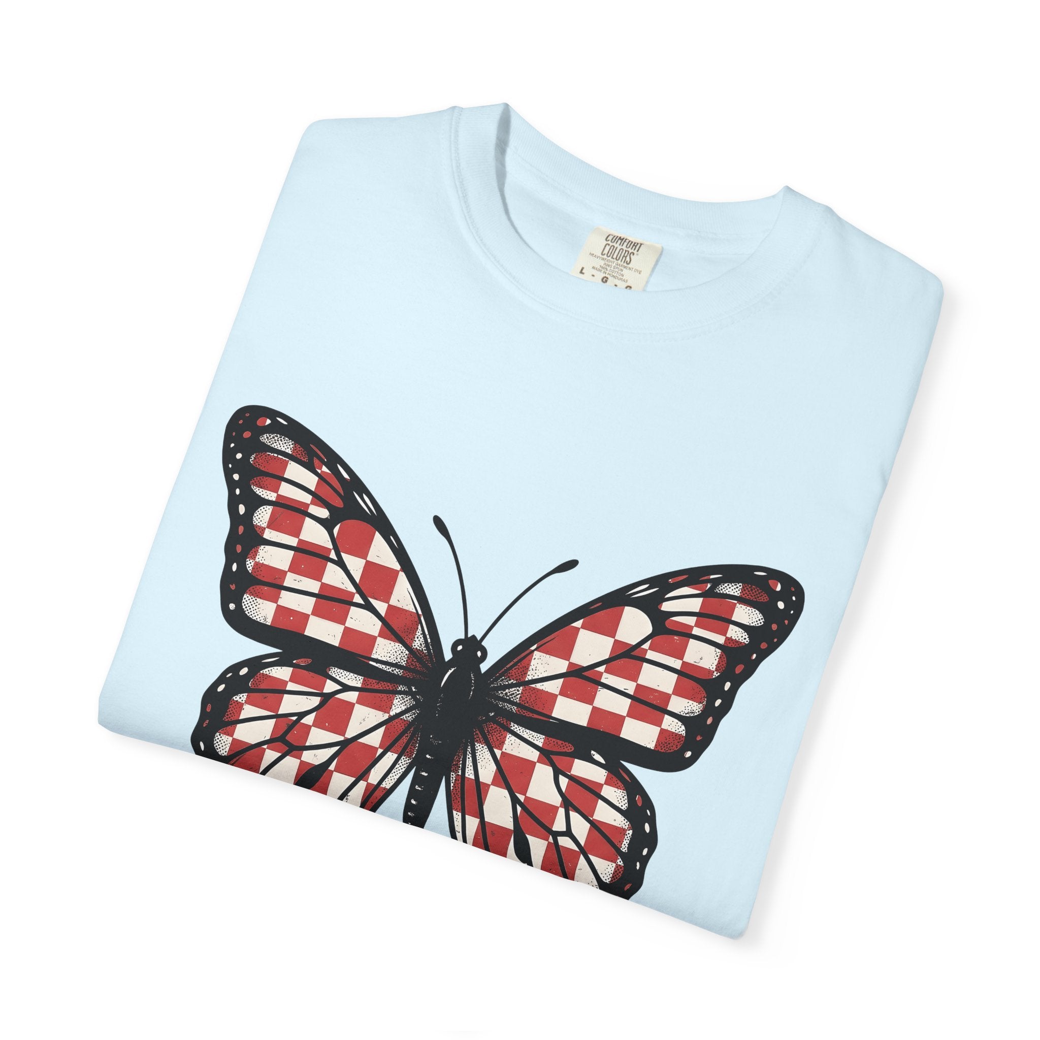 Butterfly Graphic Shirt Mom Nature Gift Women Farmhouse Tee Butterfly T-Shirt Motherhood Fan Rustic Tshirt Environmental Graphic Vintage