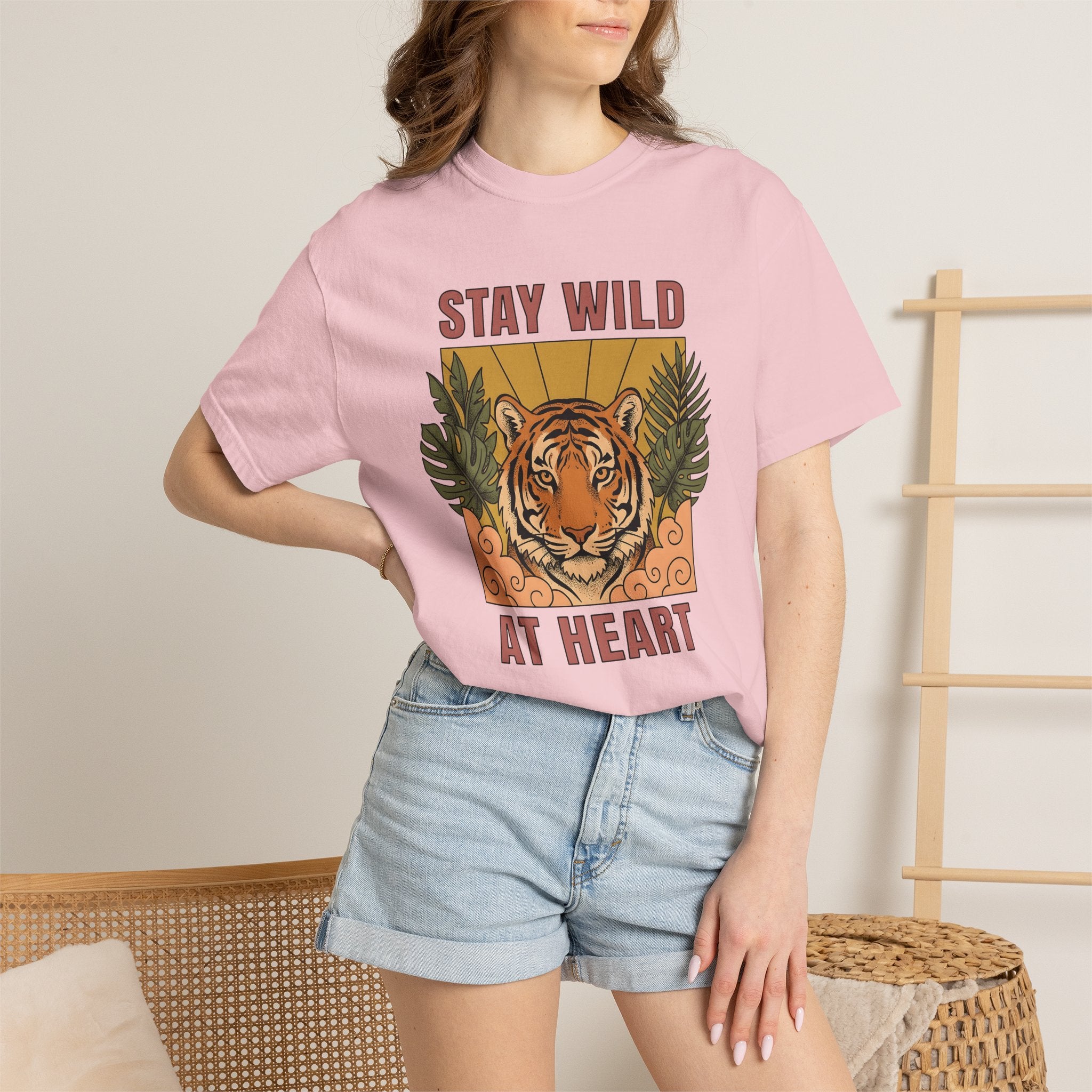 Tiger Face Shirt Animal Nature Gift Women Boho Tee Tiger T-Shirt Wildlife Enthusiast Hippie Tshirt Environmental Graphic Retro Tropical