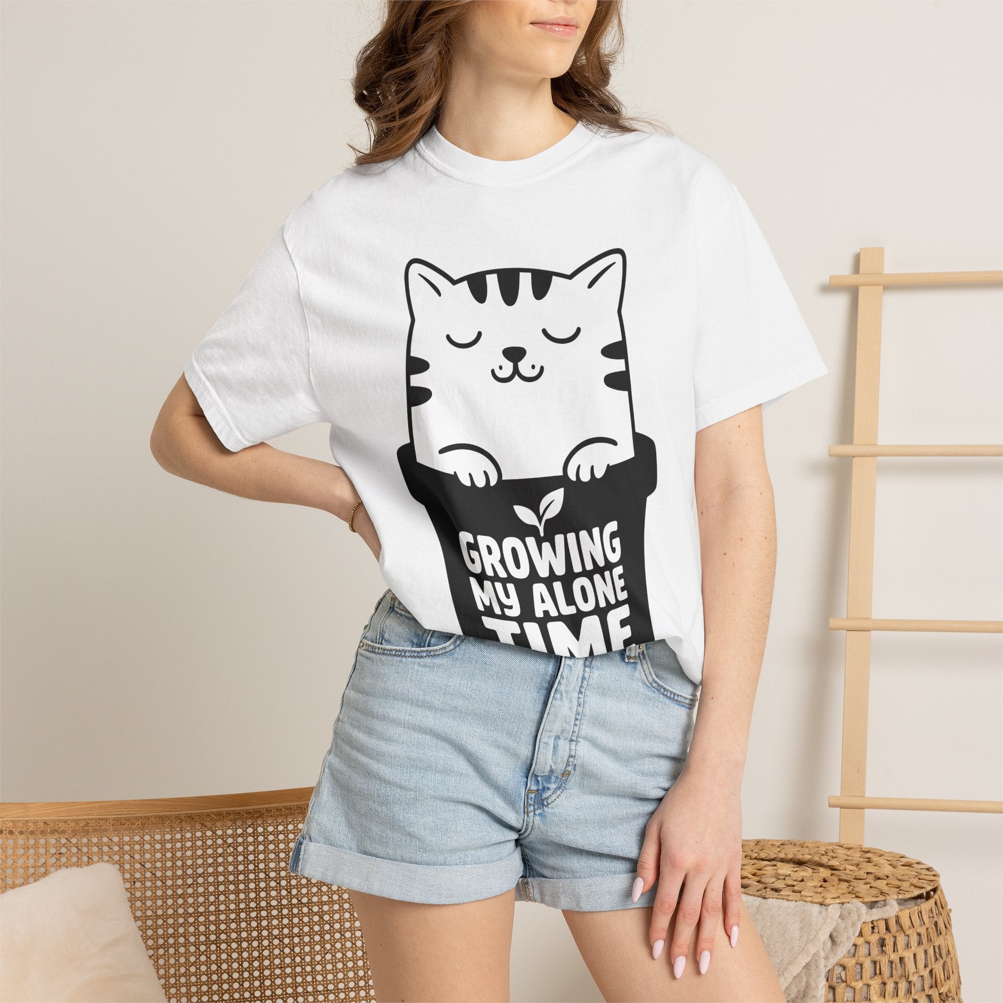 Kitten Pot Shirt Cat Shy Gift Women Adorable Tee Kitten T-Shirt Cat Fan Cute Tshirt Introvert Graphic Simple Greenery Tshirt