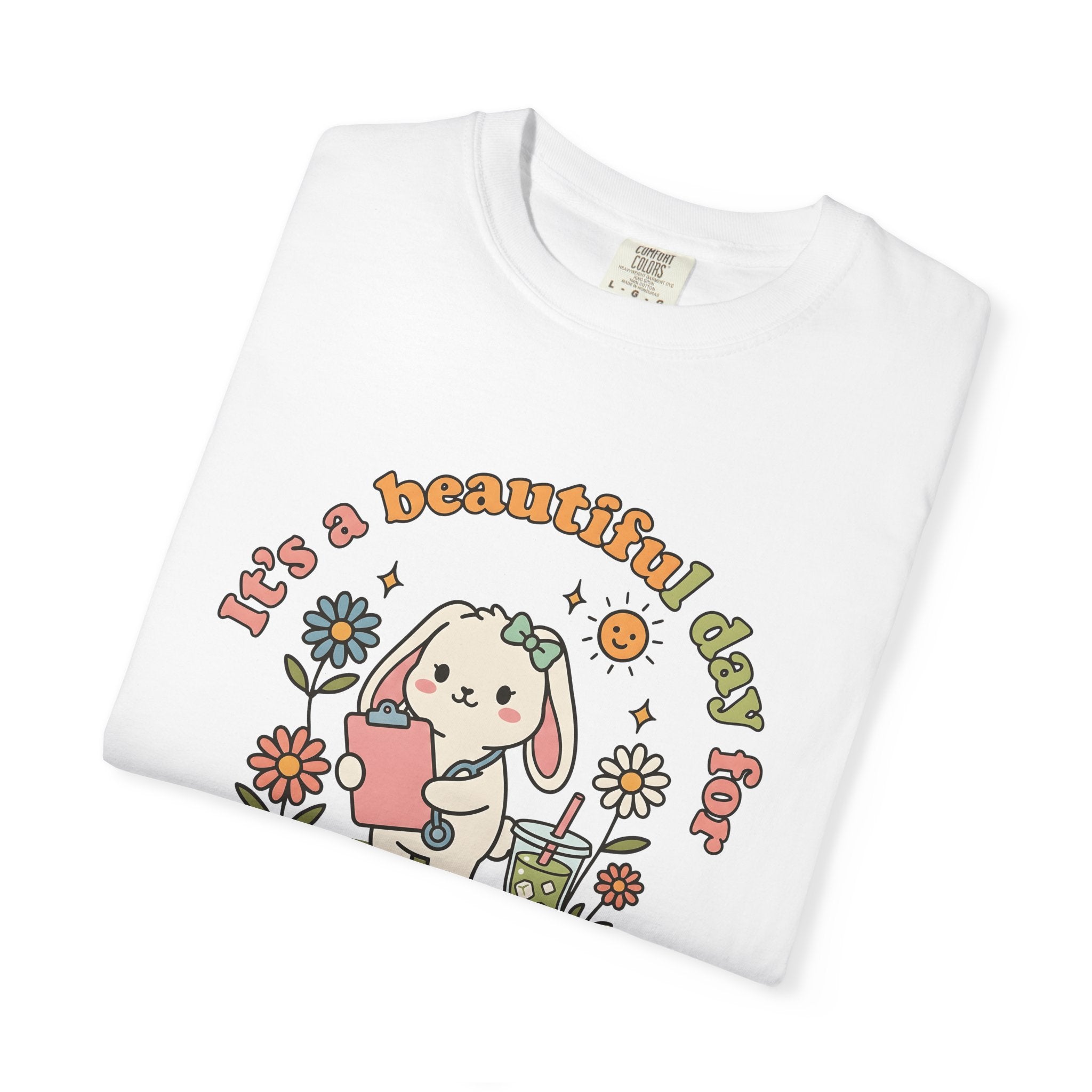 Rabbit Nurse Shirt Nurses Creatures Gift Women Cartoon Tee Bunny T-Shirt Nurse Enthusiast Comic Tshirt Animal Graphic Old School Flowers