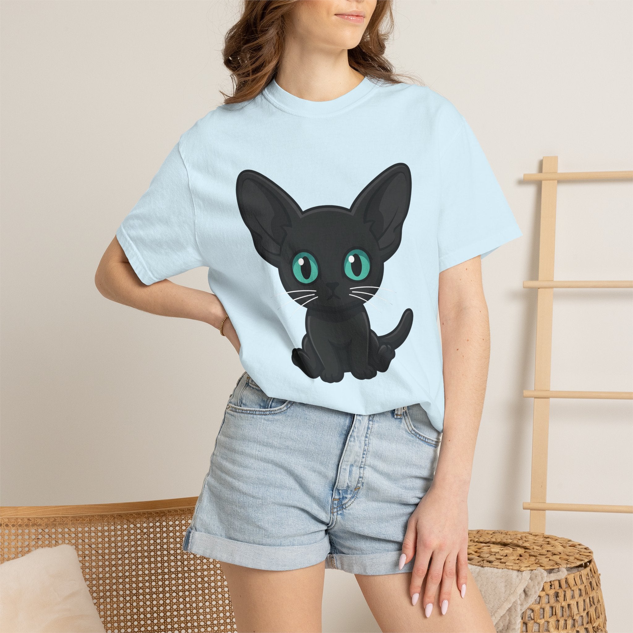 Black Cat Shirt Cat Pet Gift Women Cute Tee Kitty T-Shirt Cat Fan Feline Tshirt Animal Graphic Comic Large Eyes Tshirt
