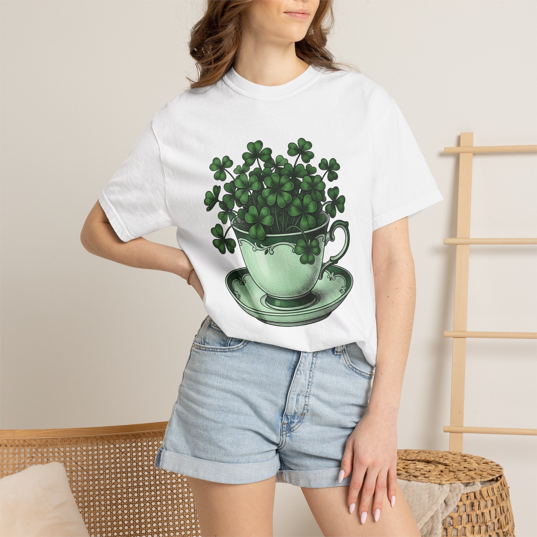 Clover Tea Cup Shirt St Patrick's Day Flower Gift Women Retro Tee Teacup T-Shirt Shamrock Fan Vintage Tshirt Floral Graphic Sketch Plate
