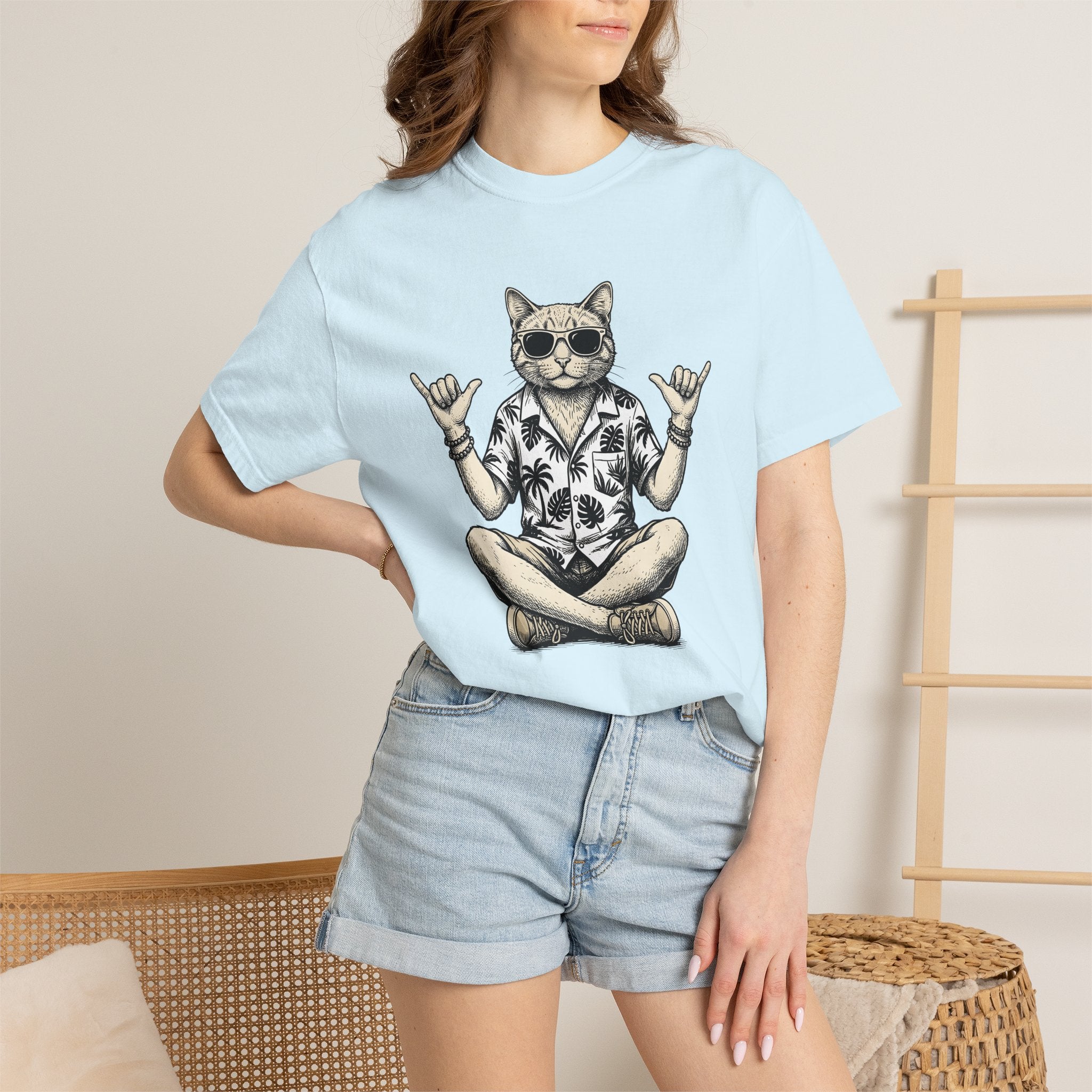 Feline Sunglasses Shirt Cat Coast Gift Women Cartoon Tee Cat Eye T-Shirt Kitty Fan Feline Graphic Coast Design Cat Old School Floral Shirt