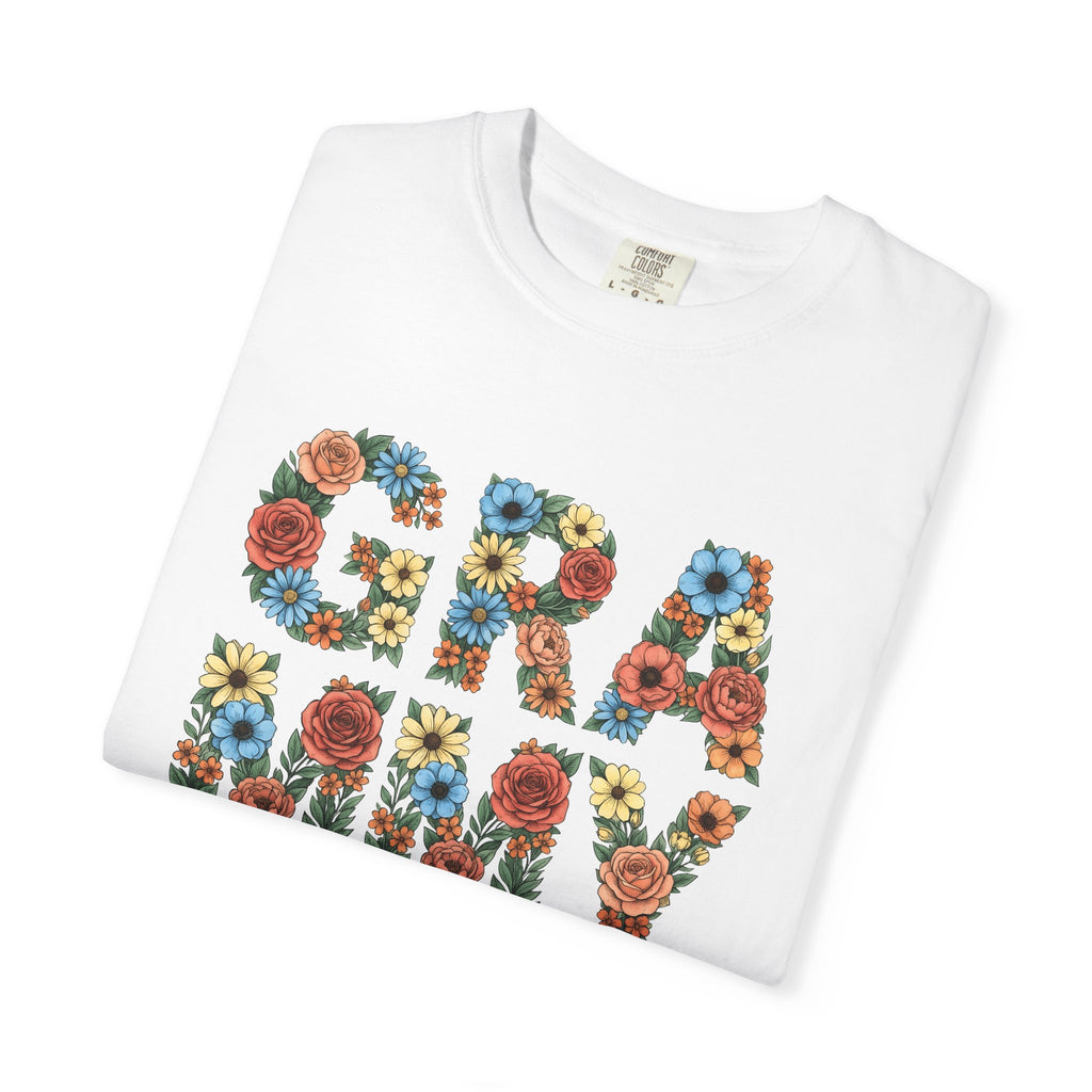 Flower Initials Shirt Grandma Wrap Gift Women Line Art Tee Monogram T-Shirt Nana Enthusiast Illustration Graphic Cartoon Rose Petals Tshirt