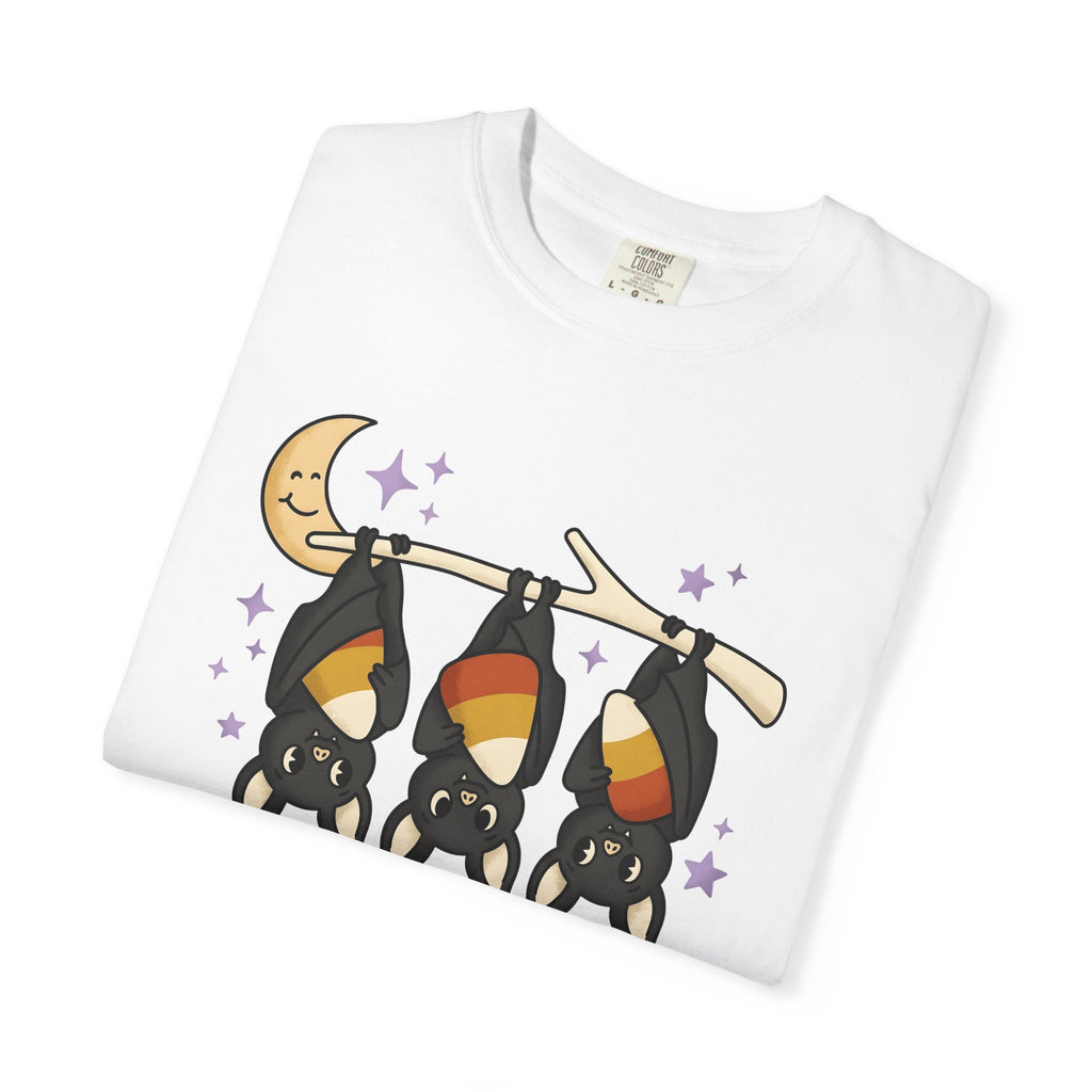 Bat Candy Corn Shirt Halloween Animal Gift Women Cute Tee Candy Corn T-Shirt Horror Fan Kawaii Tshirt Creature Graphic Cartoon Crescent Moon