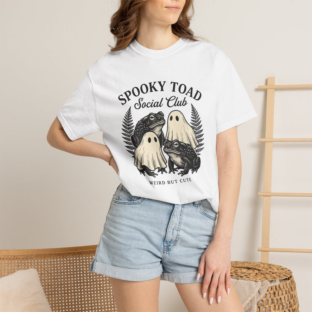 Ghost Toads Shirt Halloween Animals Gift Women Vintage Tee Toad T-Shirt Horror Fan Retro Tshirt Wildlife Graphic Hand Drawn Fern Tshirt
