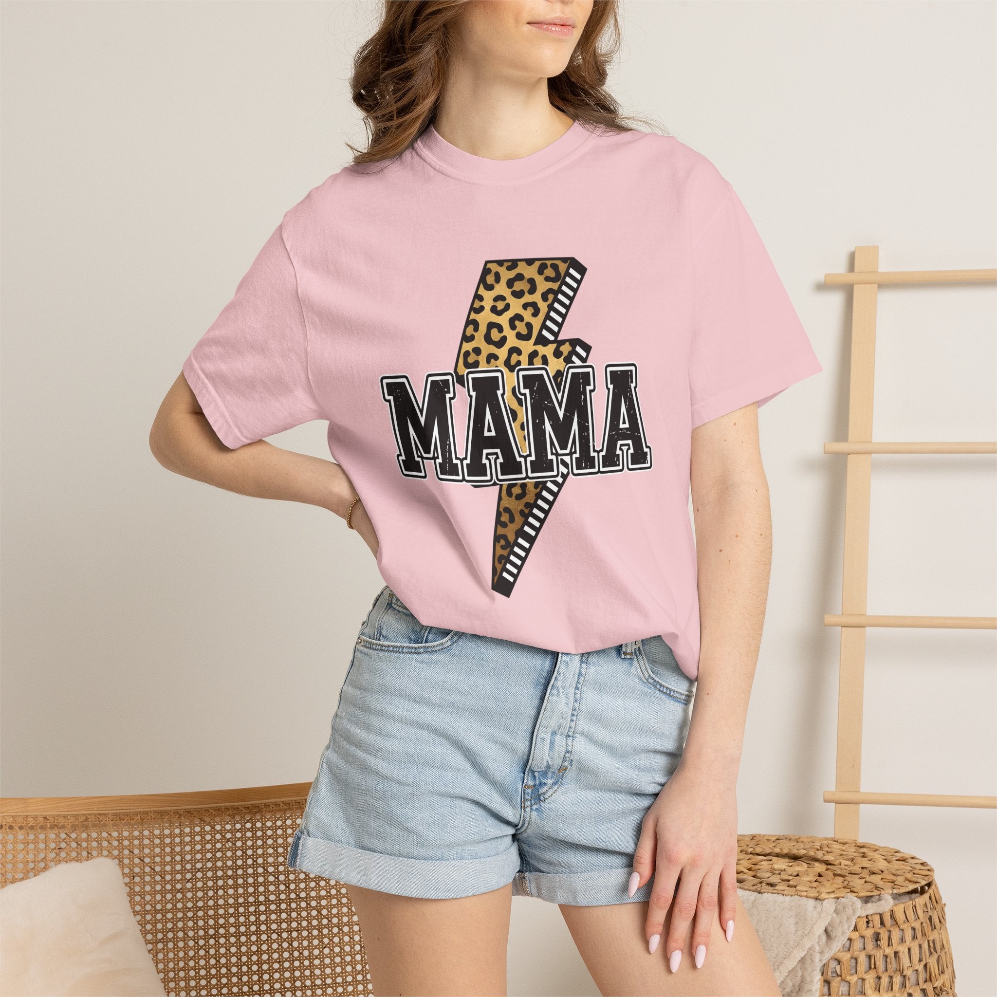 Spotted Lightning Strike Shirt Moms Fauna Gift Women Graphic Tee Lightning Bolt T-Shirt Motherhood Fan Graphic Tshirt Wildlife Illustration