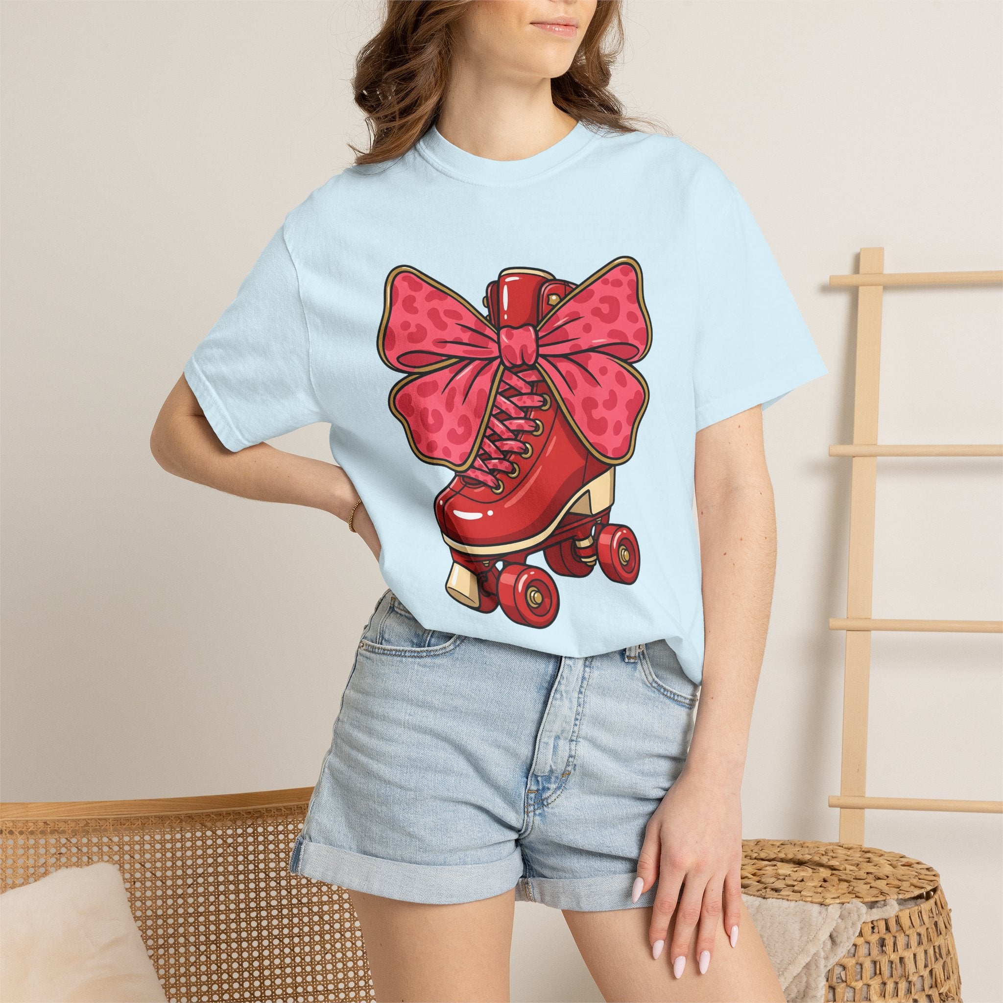 Roller Skate Shirt Valentine Skates Gift Women Cartoon Tee Skating T-Shirt Valentine Fan Comic Tshirt Rollerblade Graphic Vintage Ribbon