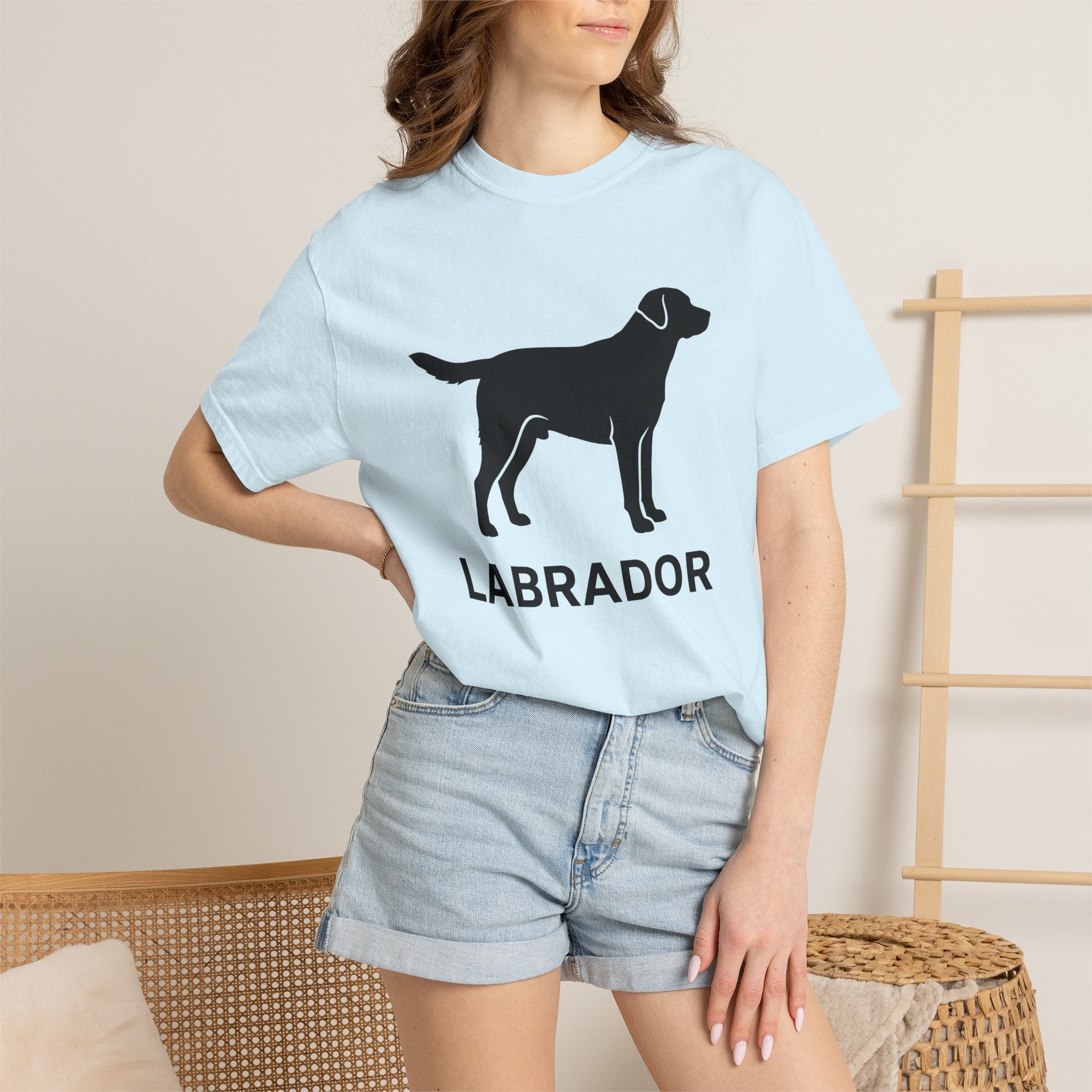 Labrador Silhouette Shirt Dog Pets Gift Women Minimalist Tee Retriever T-Shirt Dog Fan Canine Design Labrador Graphic Modern Dog Graphic