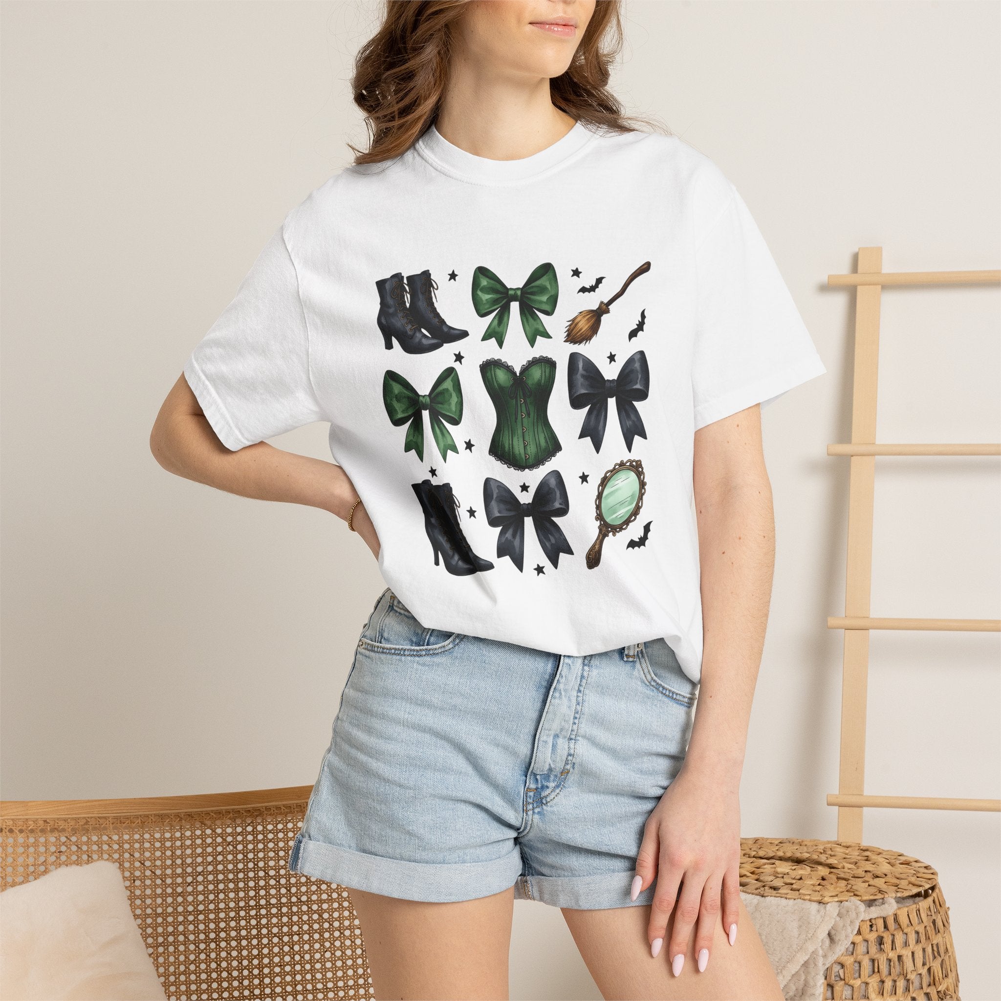 Witch Jewelry Shirt Halloween Magic Gift Women Dark Tee Jewelry T-Shirt Horror Fan Occult Tshirt Magical Graphic Retro Emerald Corset Tshirt