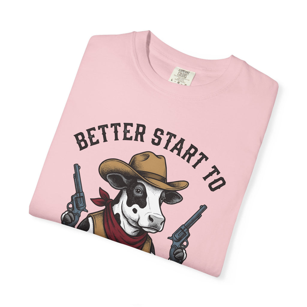 Cowboy Cow Shirt Cow Western Gift Women Vintage Tee Cowboy T-Shirt Cowboy Fan Retro Tshirt Rodeo Graphic Hand Drawn Pistols Tshirt