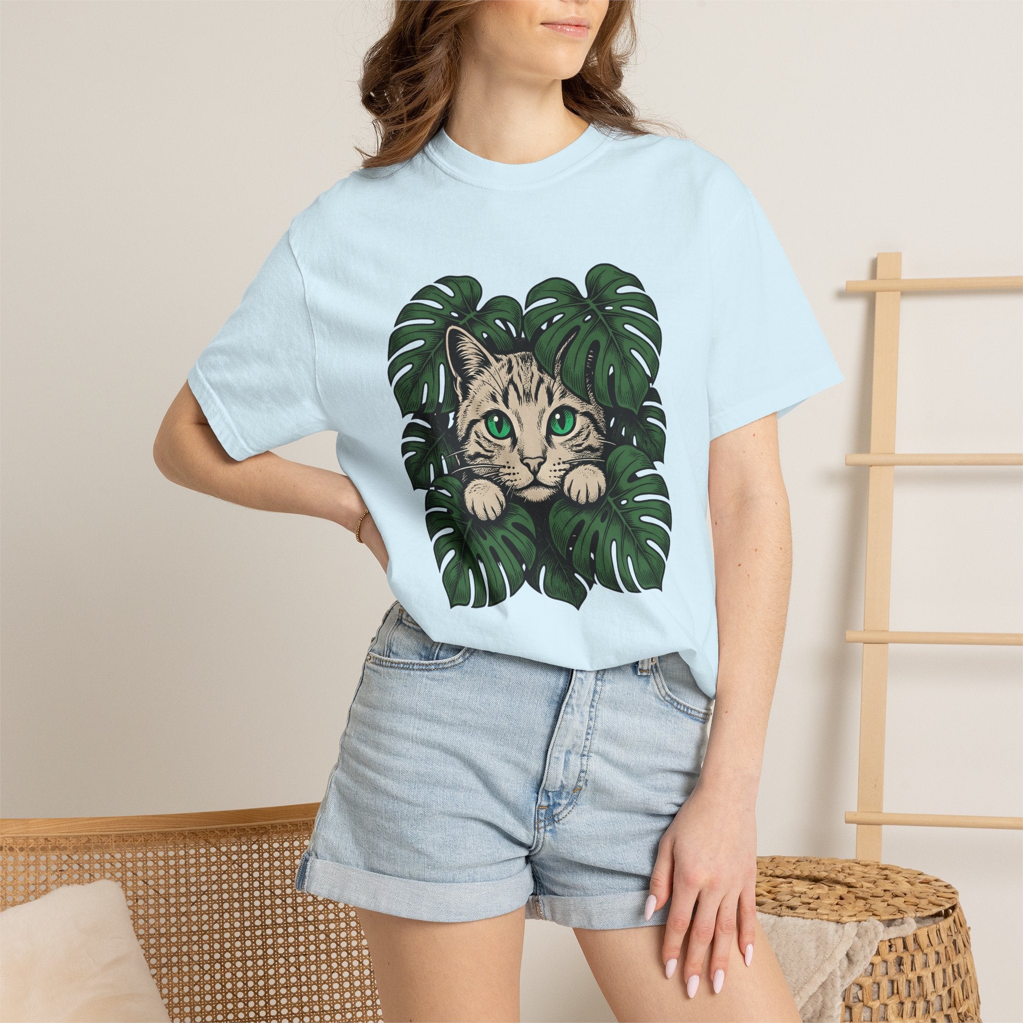Tabby Cat Shirt Cat Nature Gift Women Botanical Tee Kitten T-Shirt Cat Fan Feline Tshirt Environmental Graphic Vintage Monstera Leaves
