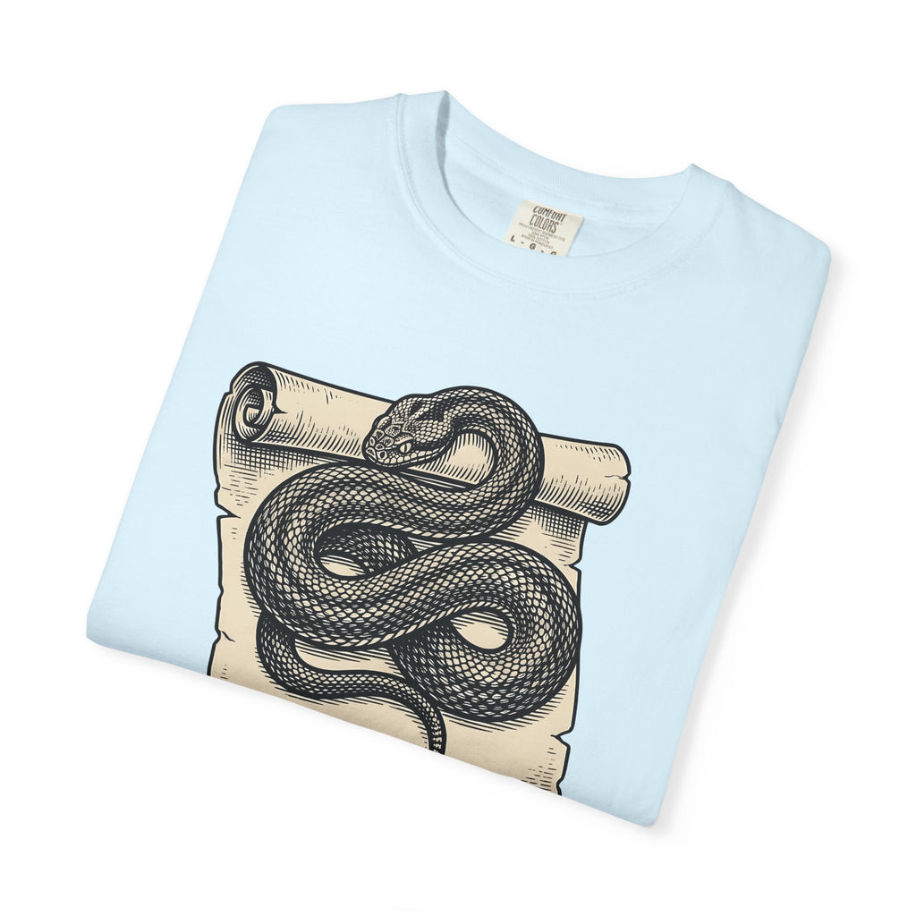 Snake Scroll Shirt Gothic Occult Gift Women Vintage Tee Serpent T-Shirt Dark Fan Retro Tshirt Mystic Graphic Hand Drawn Poison Bottle Tshirt
