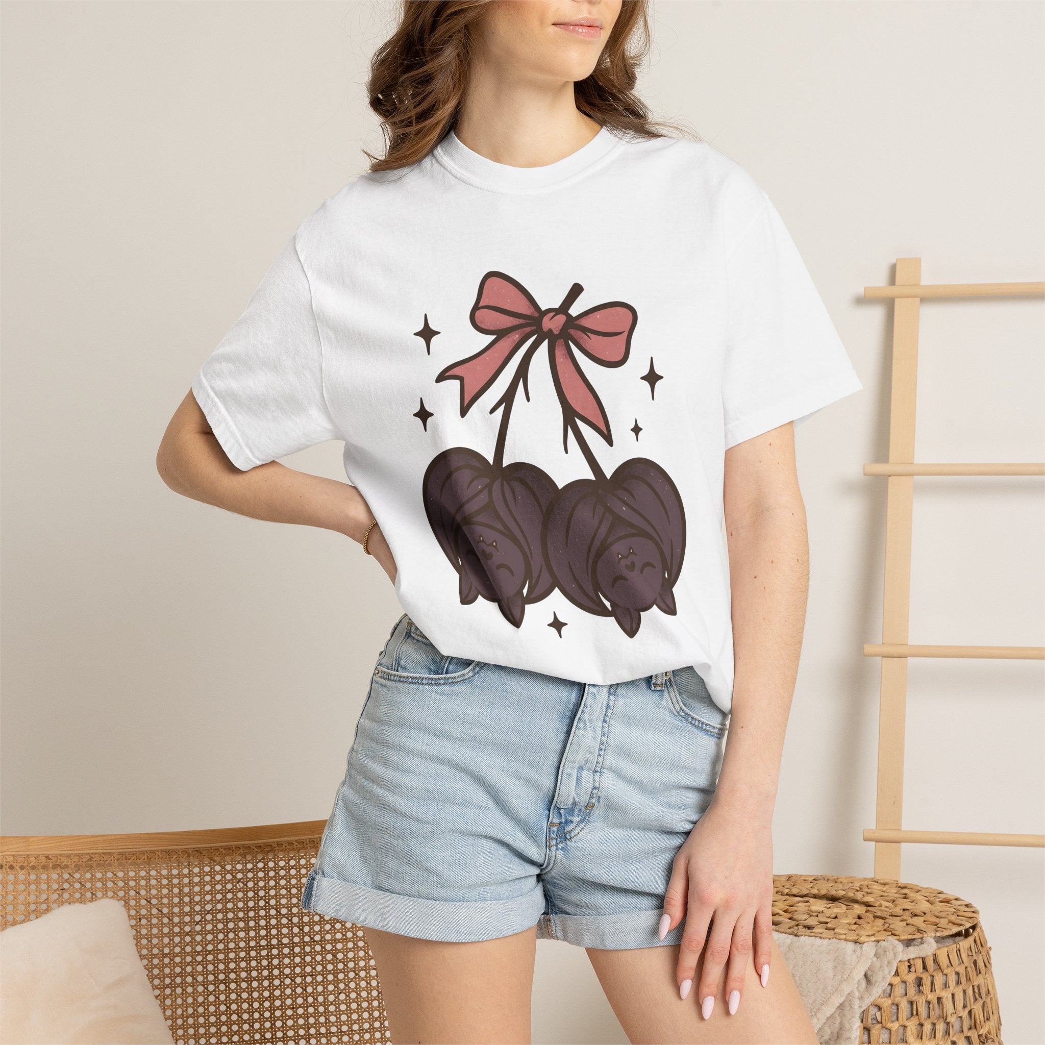 Cute Bats Shirt Halloween Gothic Gift Women Kawaii Tee Flying Fox T-Shirt Horror Fan Dark Tshirt Dark Graphic Cartoon Bow Tshirt