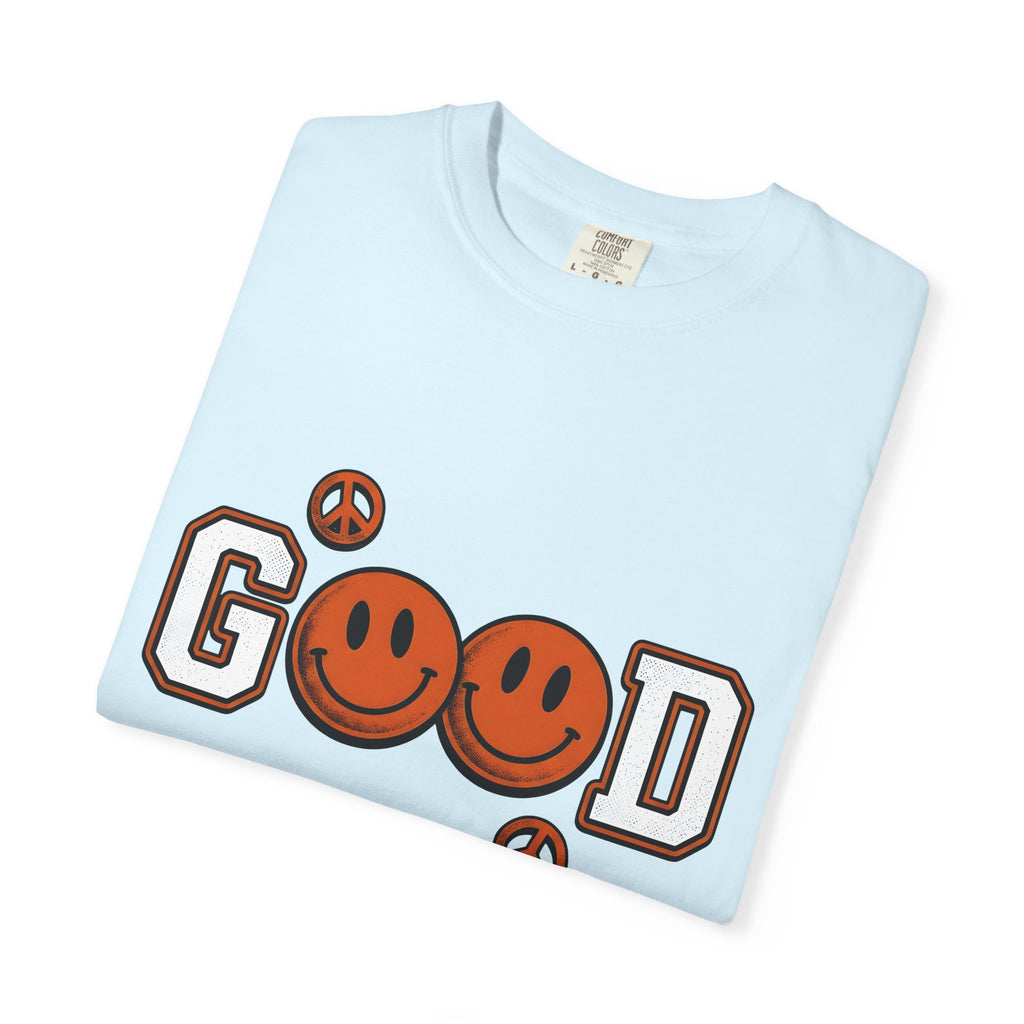 Smile Face Shirt St. Valentine's Day Motivation Gift Women Old School Tee Smiley T-Shirt Valentine Fan Retro Tshirt Inspirational Graphic