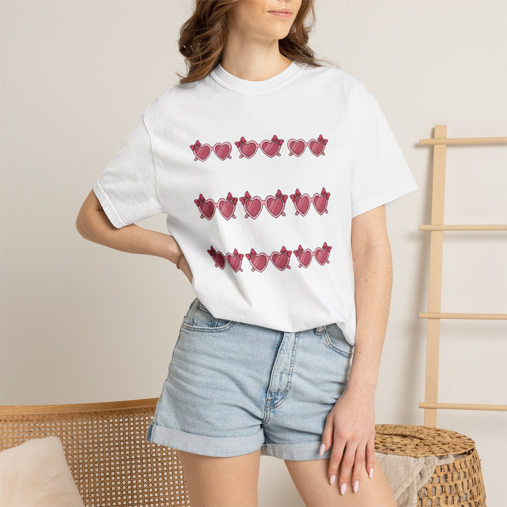 Heart Glasses Shirt Moms Adorable Gift Women Cartoon Tee Specs T-Shirt Mother Fan Spectacles Tshirt Cute Graphic Sketch Ribbon Tshirt