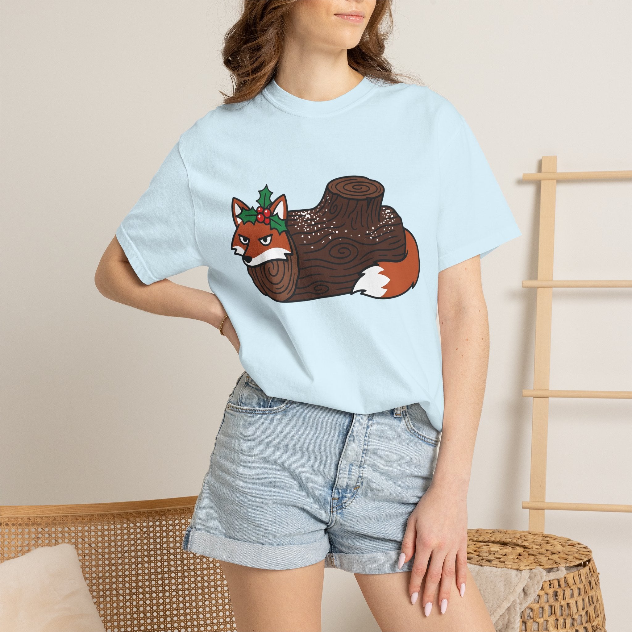 Fox Log Shirt Christmas Animal Gift Women Cartoon Tee Log T-Shirt Xmas Fan Comic Tshirt Wildlife Graphic Minimalist Holly Tshirt