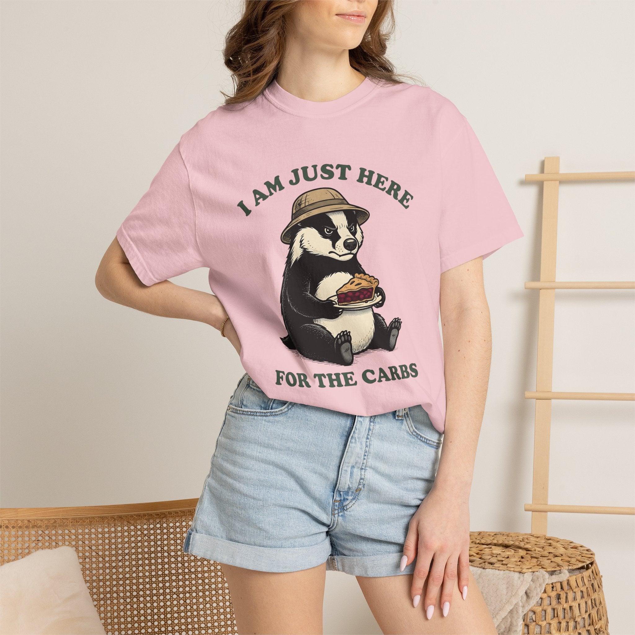 Badger Cake Shirt Desserts Critters Gift Women Heritage Tee Cake T-Shirt Pastry Fan Vintage Tshirt Animal Graphic Outline Pith Helmet Tshirt