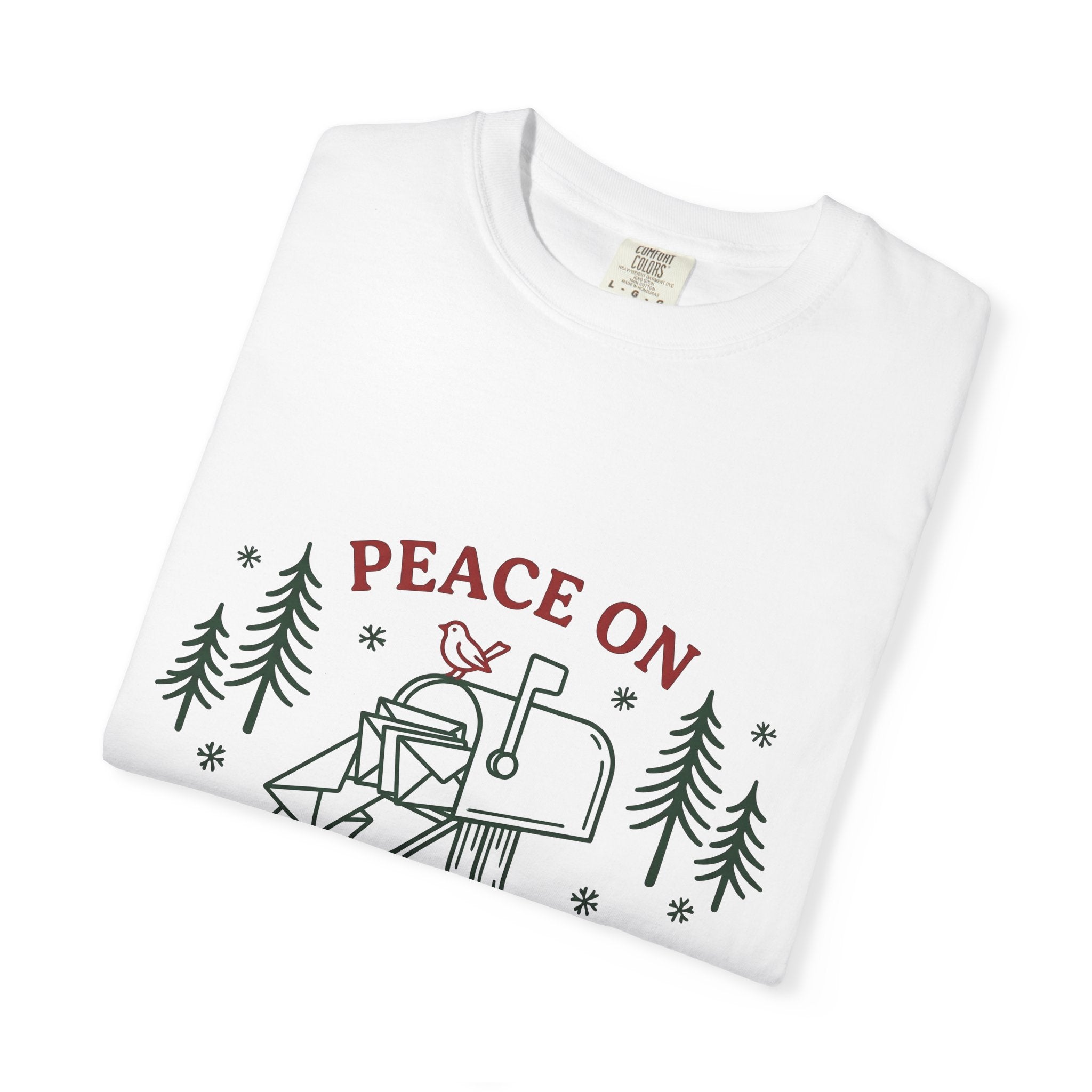 Mailbox Bird Shirt Christmas Festivity Gift Women Modern Tee Mailbox T-Shirt Holiday Fan Winter Tshirt Celebration Graphic Classic Evergreen