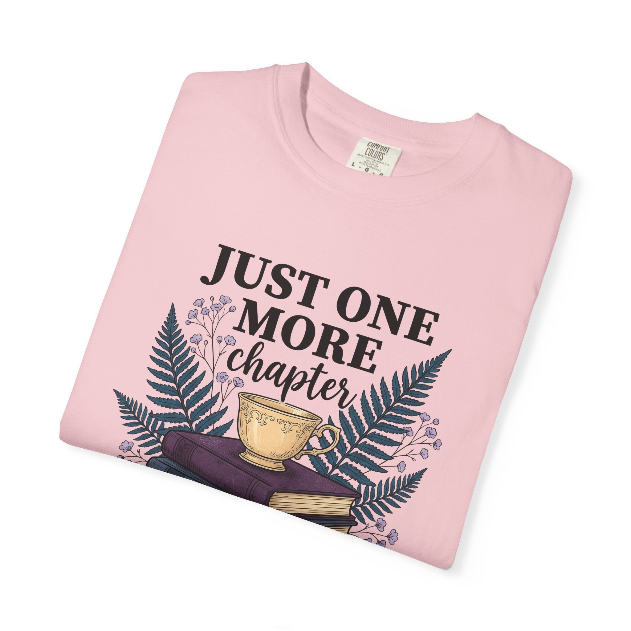 Stacked Books Teacup Shirt Boho Chic Reading Gift Women Botanical Tee Book Stack T-Shirt Bohemian Fan Floral Tshirt Bookworm Graphic Vintage