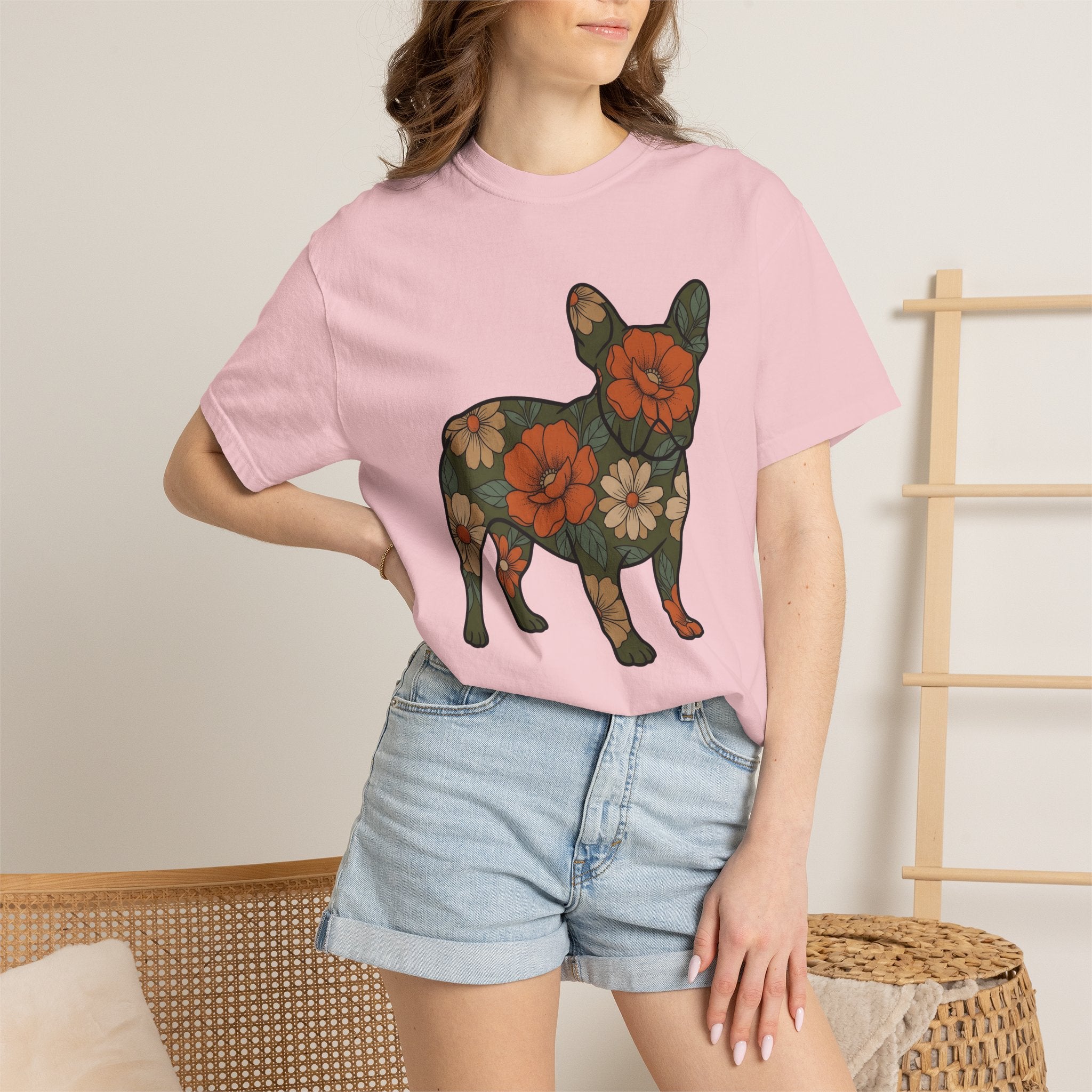 French Bulldog Shirt Dog Botanical Gift Women Rustic Tee Bouledogue T-Shirt Dog Fan Vintage Tshirt Floral Graphic Retro Flower Tshirt