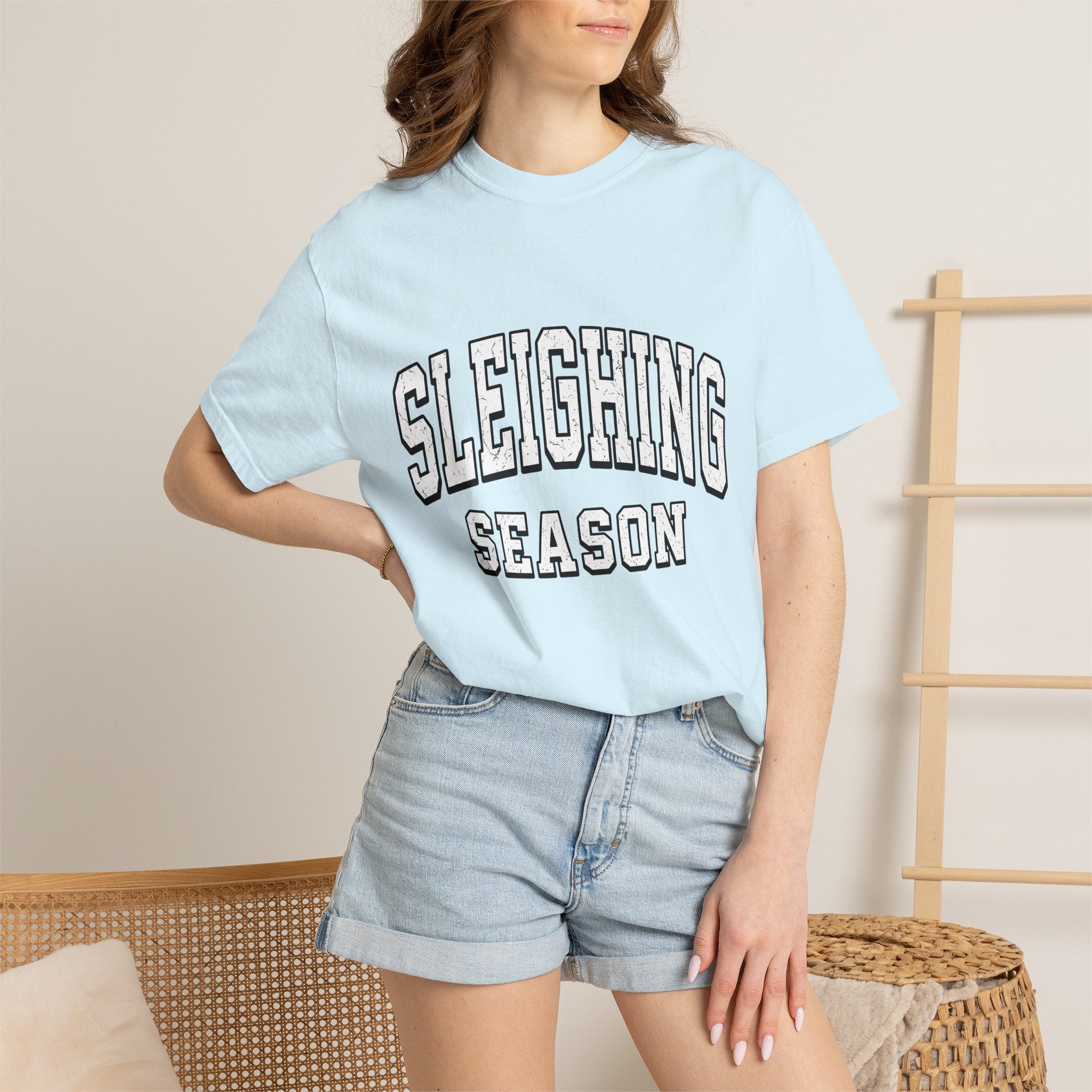 Varsity Font Shirt Christmas Celebration Gift Women Hand Drawn Tee Lettering T-Shirt Xmas Fan Typography Tshirt Party Graphic Vintage Arched
